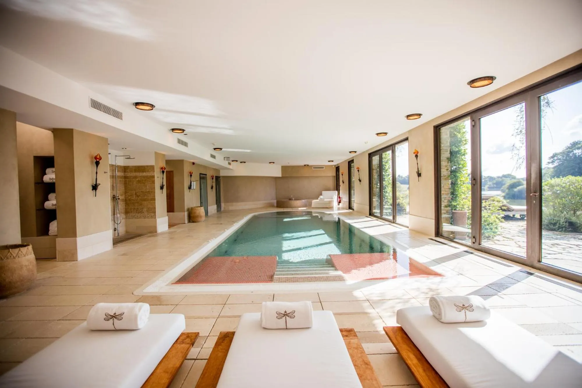 Swimming pool in Domaine des Etangs, Auberge Collection