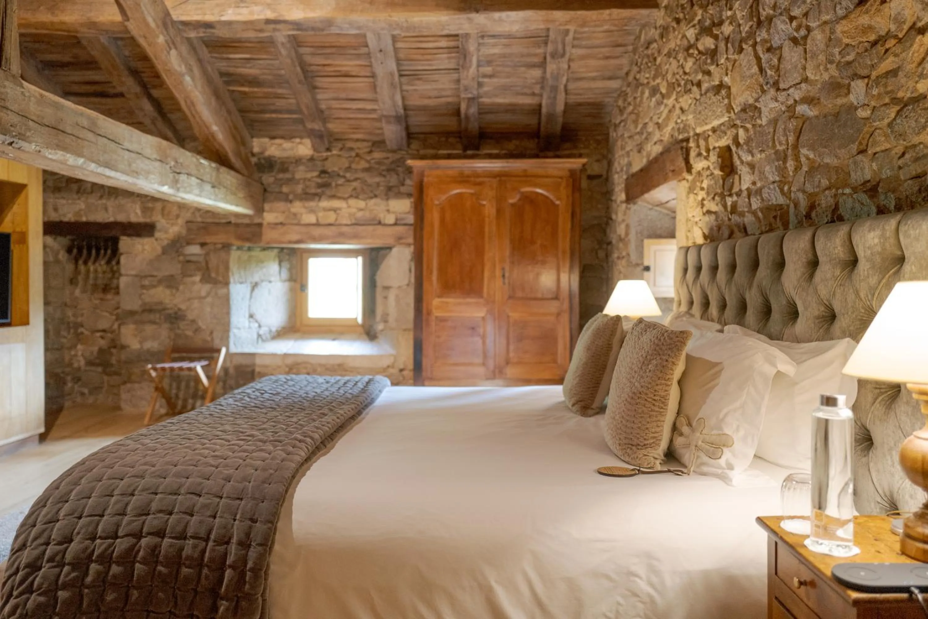 Bedroom, Bed in Domaine des Etangs, Auberge Collection