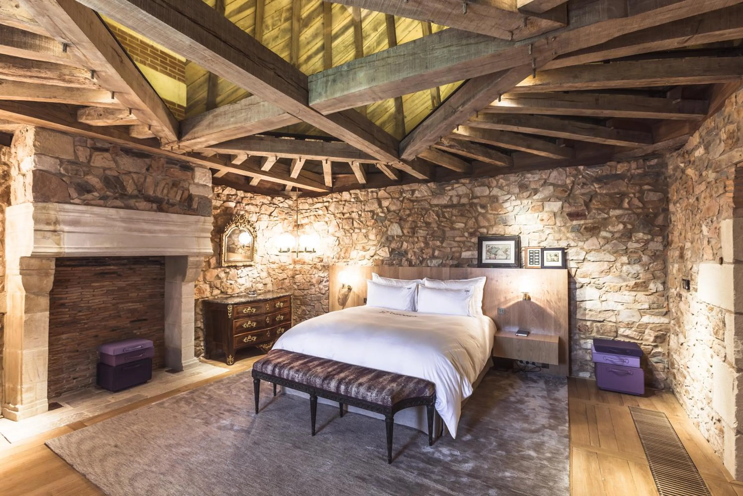 Bedroom, Bed in Domaine des Etangs, Auberge Collection