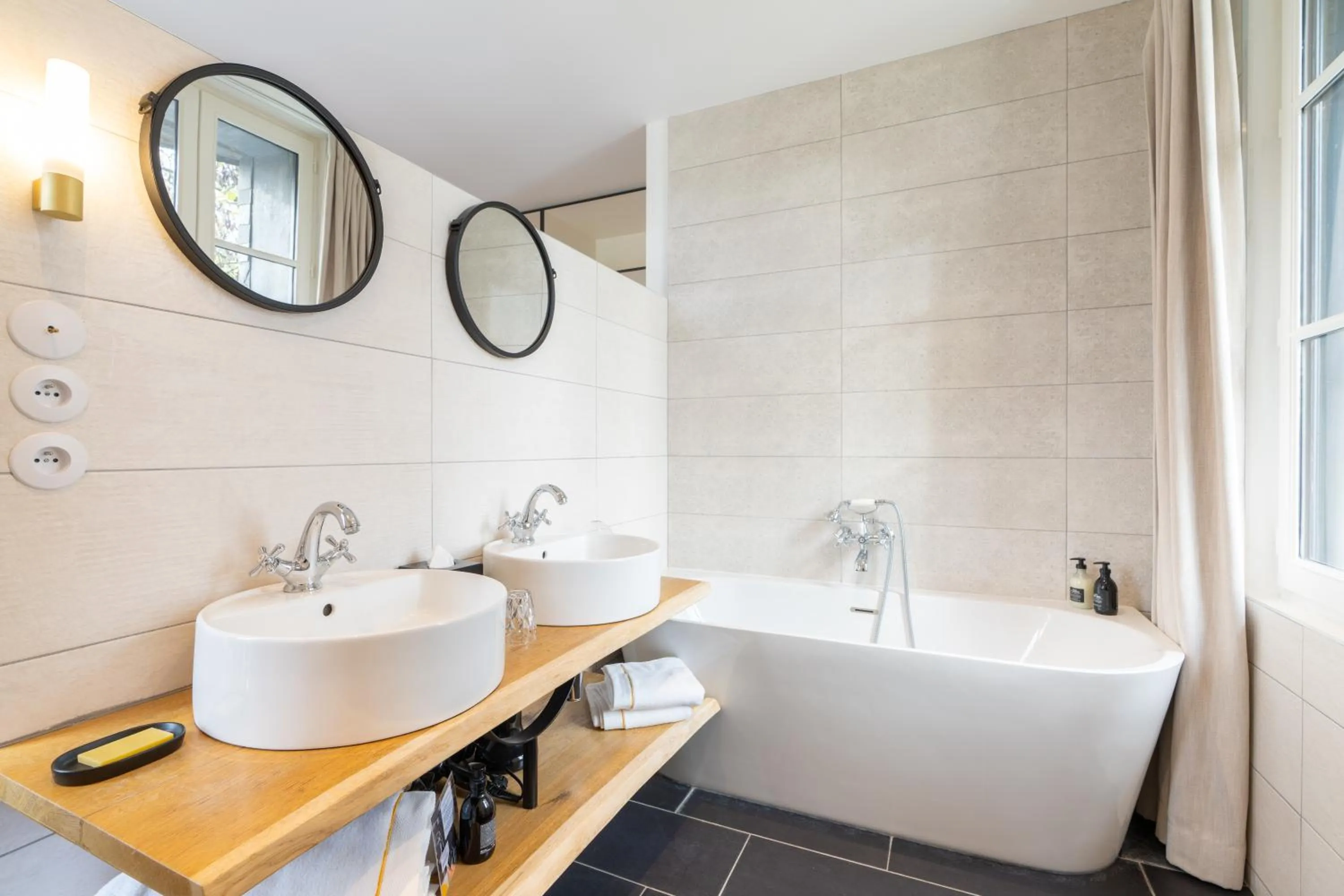 Bathroom in Les Jardins de Coppélia