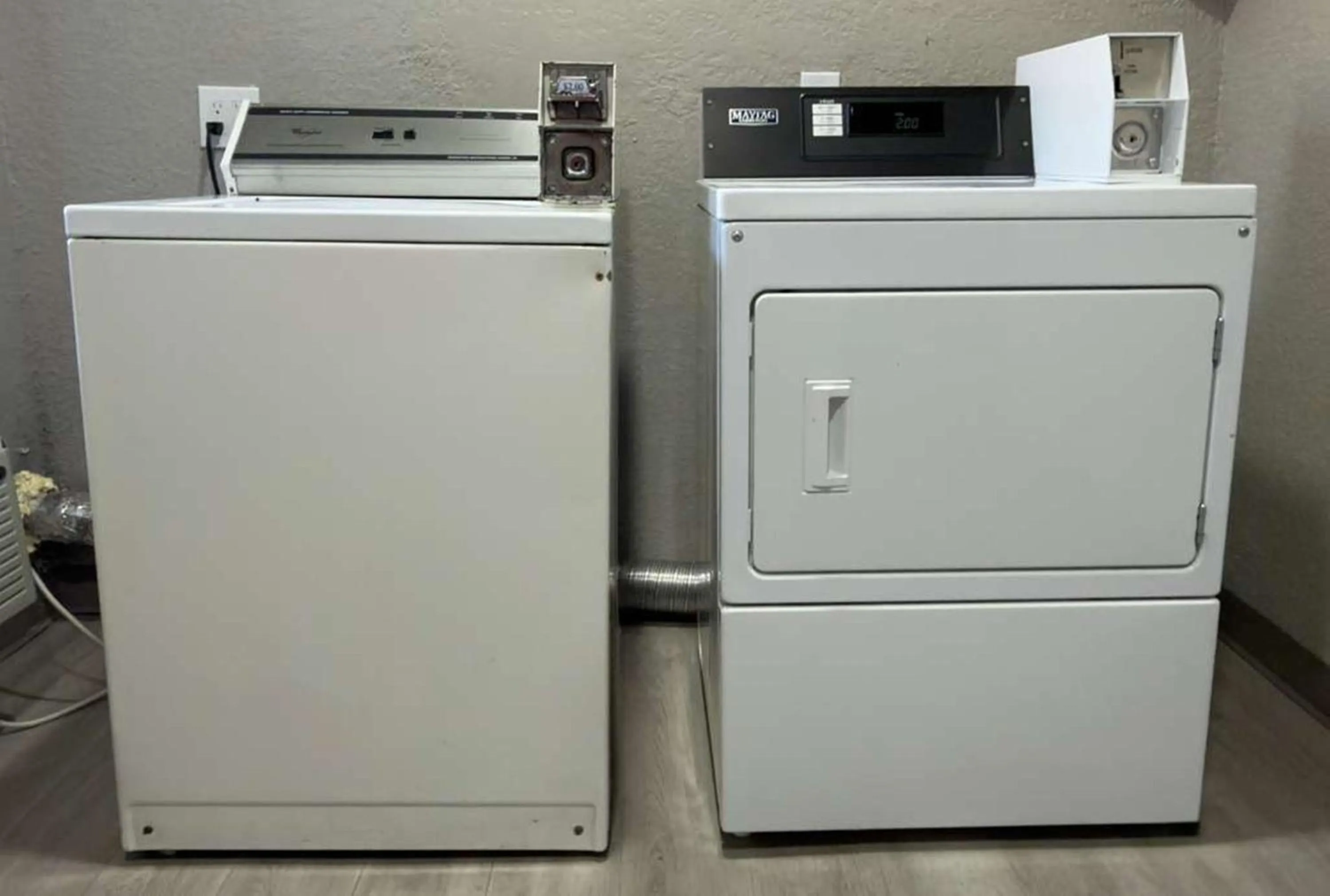 laundry in Super 8 by Wyndham Houston/Brookhollow NW