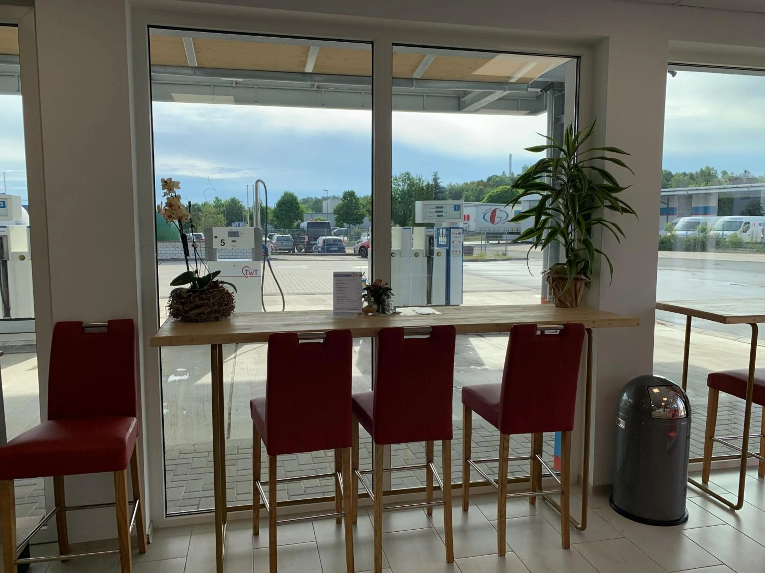 Dining area in TWT Motel