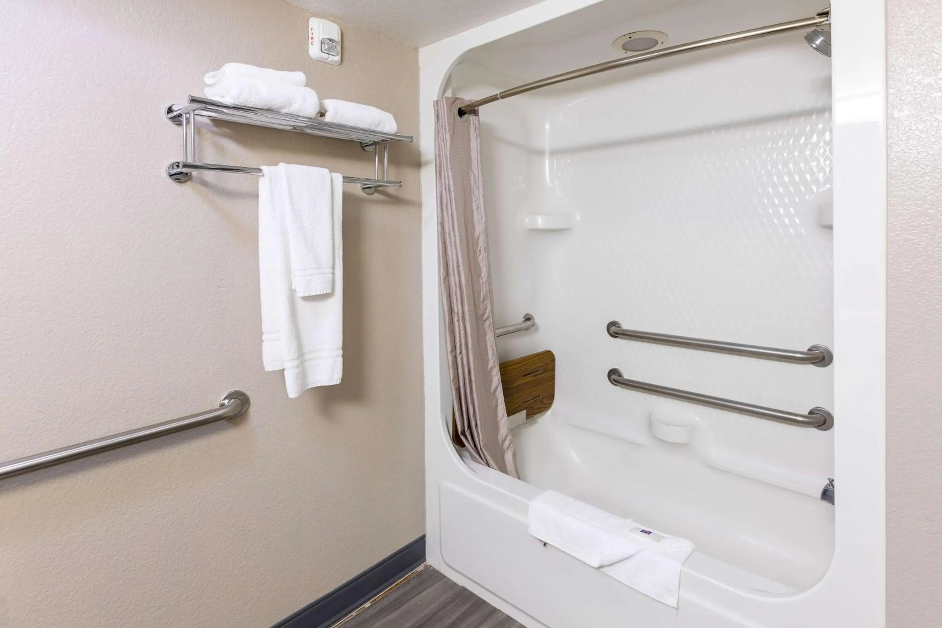 Bathroom in Motel 6-Fort Lupton, CO