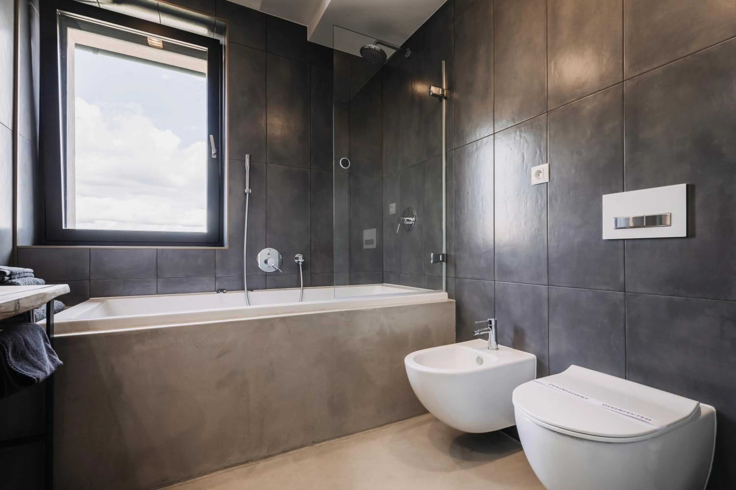 Toilet in VILLA BRICOLA - Boutique Apartments