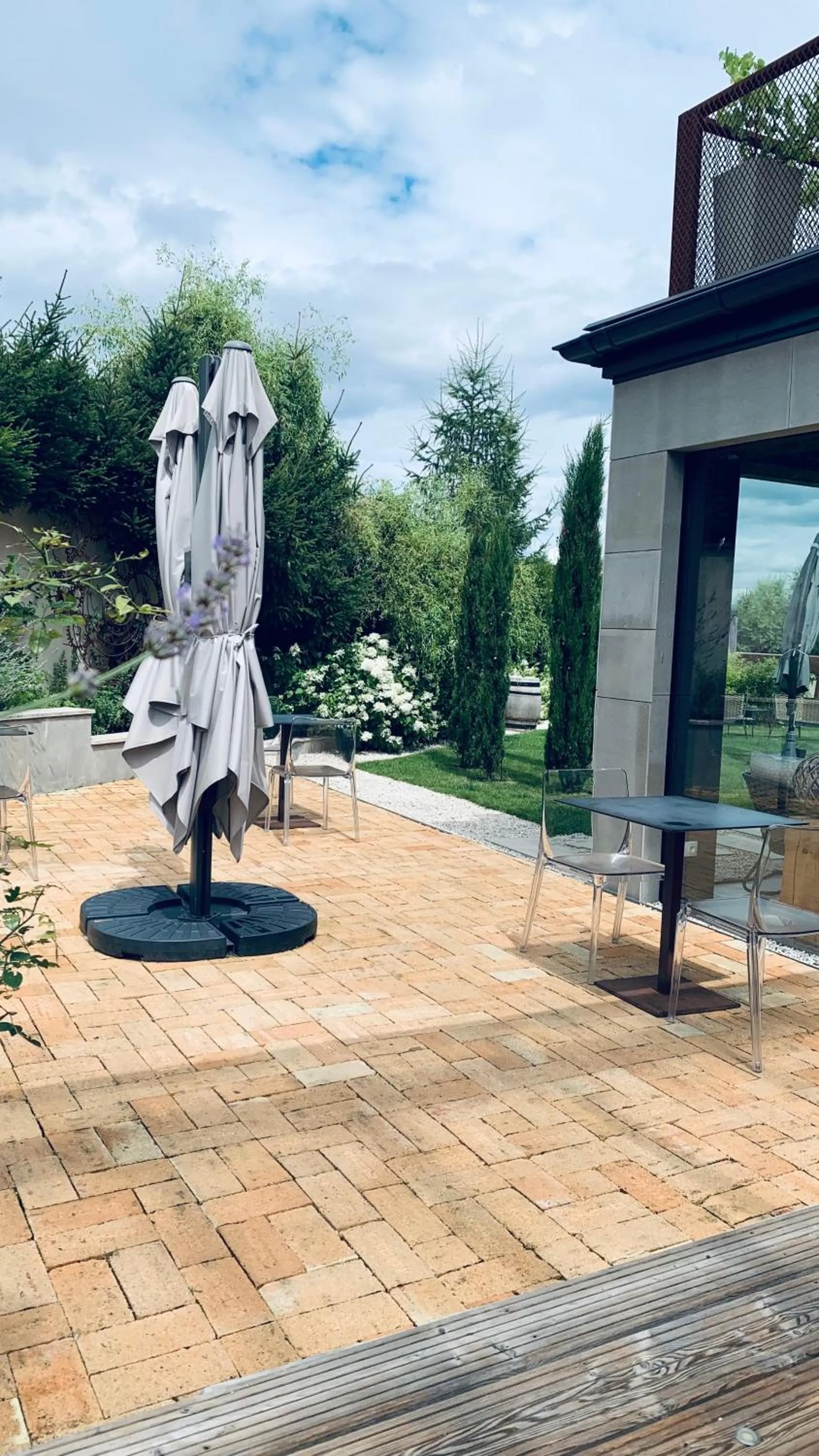 VILLA BRICOLA - Boutique Apartments