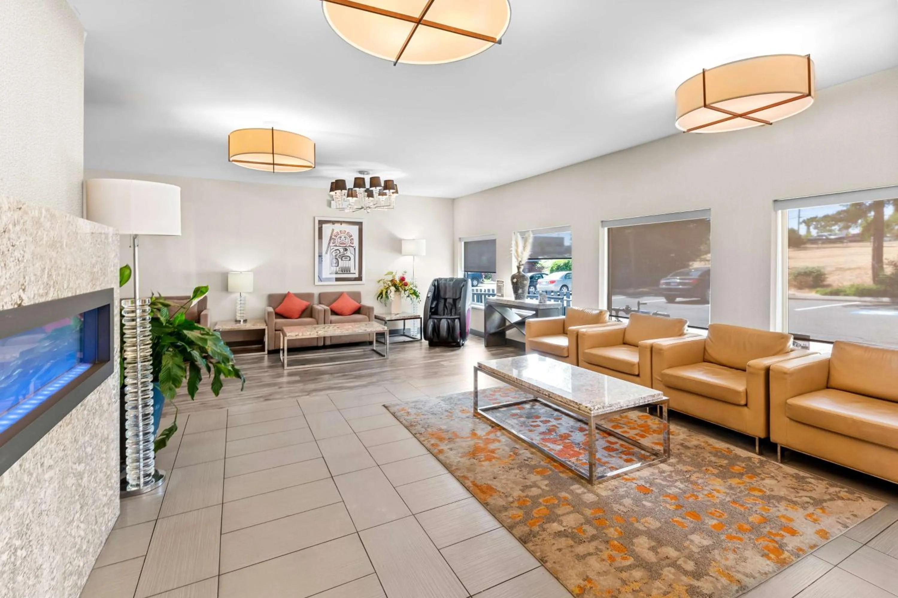 Lobby or reception in Best Western Cowichan Valley Inn