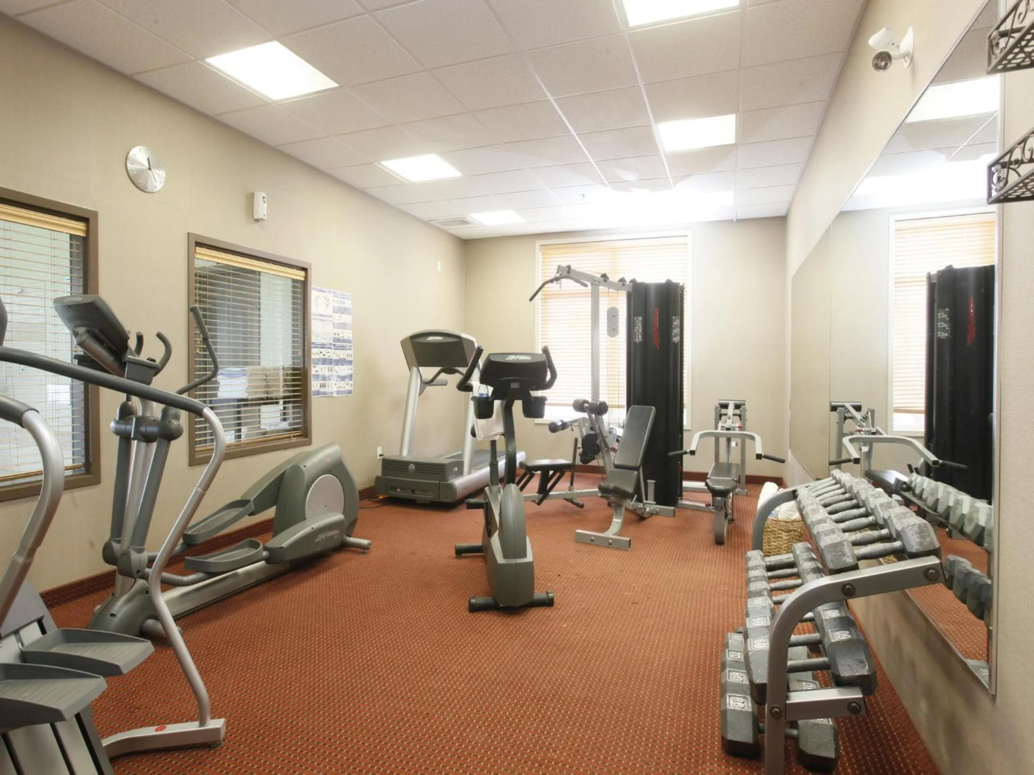 Fitness centre/facilities in Stonebridge Hotel Dawson Creek