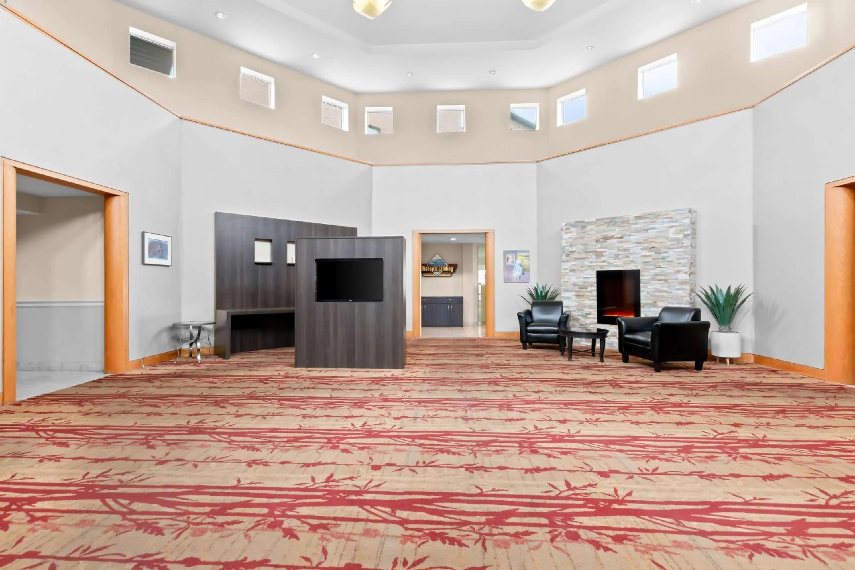 Lobby or reception in Best Western Inn On The Bay