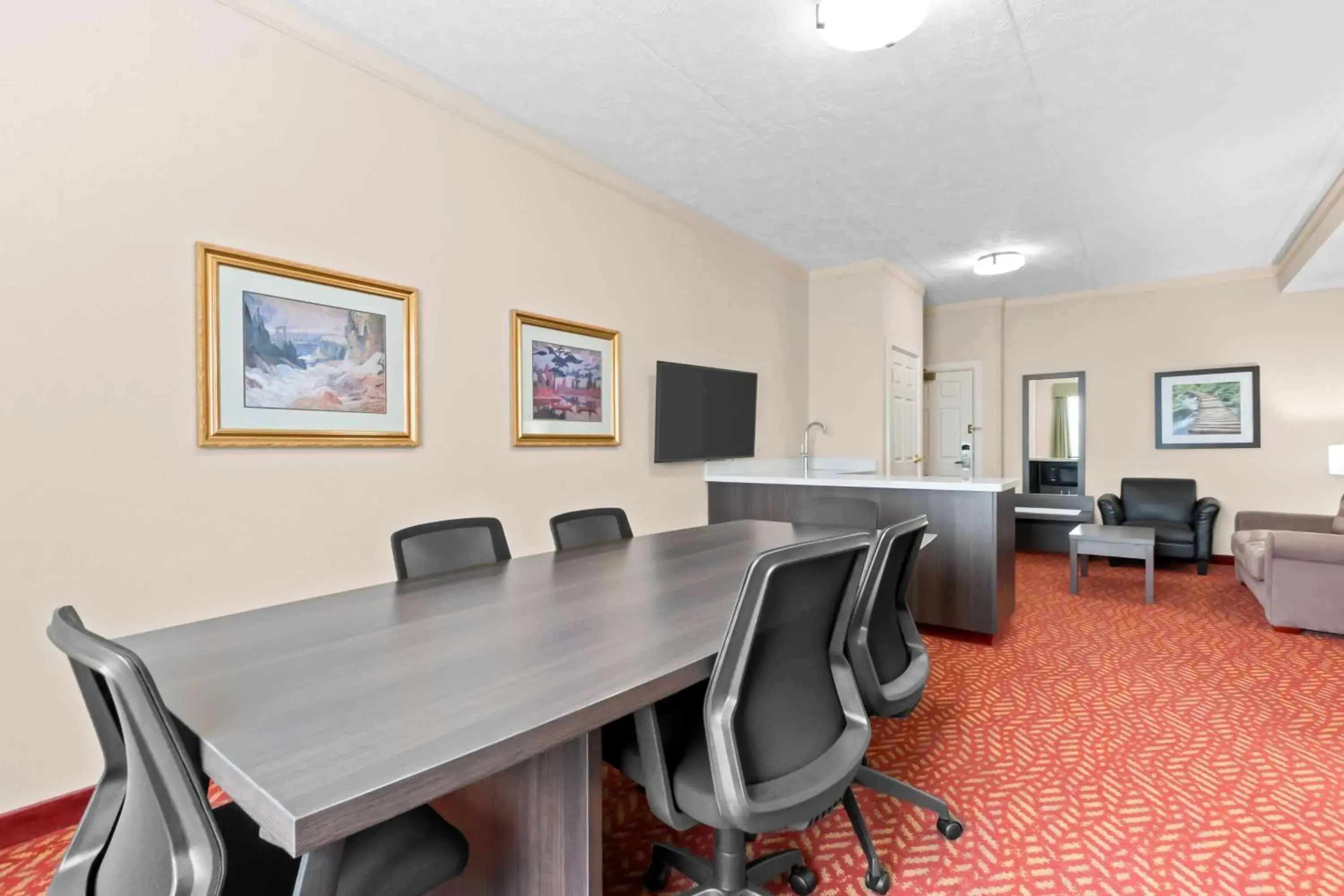 King Suite with Sofa Bed, Kitchenette and Living Room - Non-Smoking in Best Western Inn On The Bay King Suite with Sofa Bed, Kitchenette and Living Room - Non-Smoking in Best Western Inn On The Bay