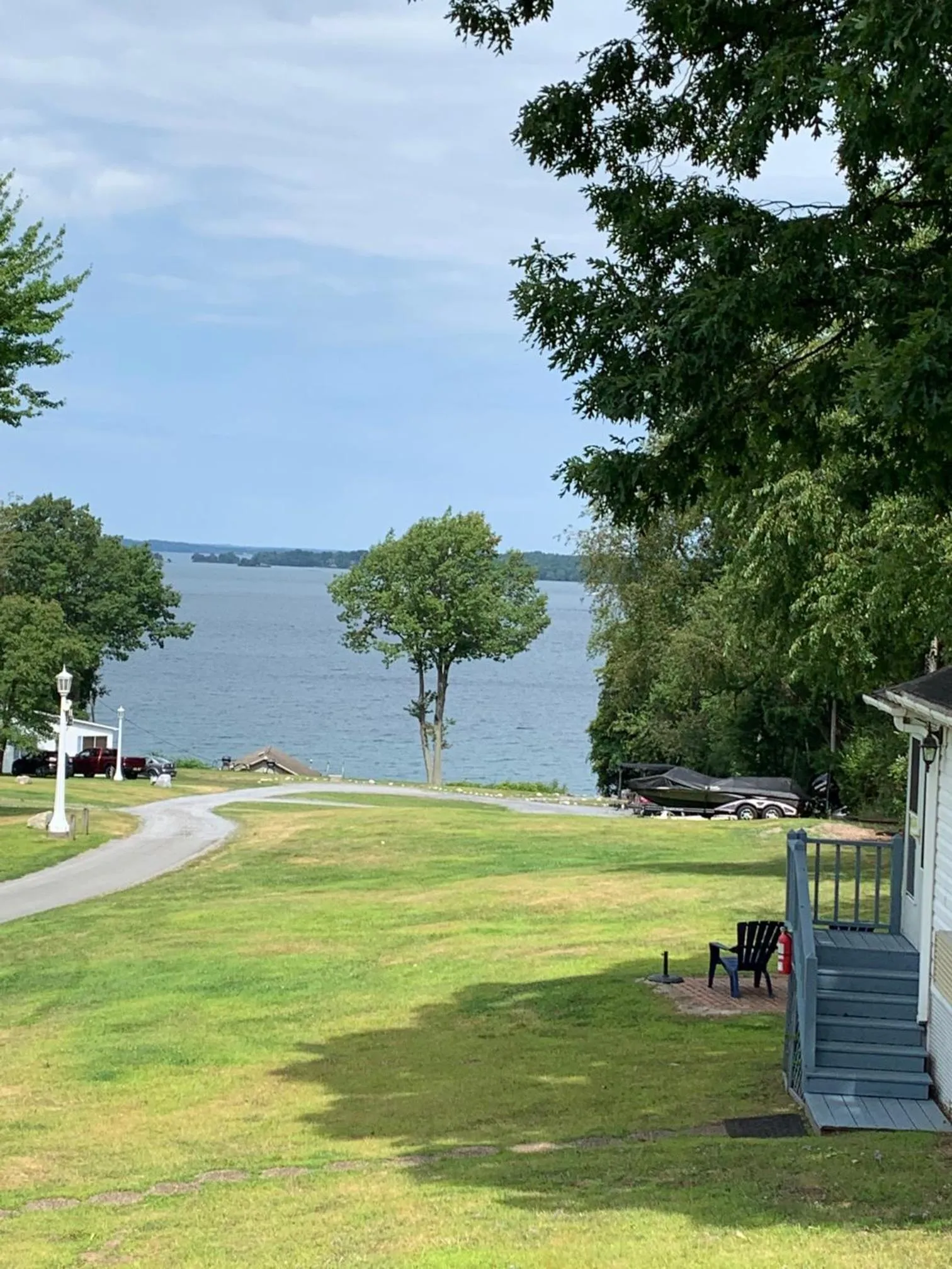 River view in West Winds Motel & Cottages