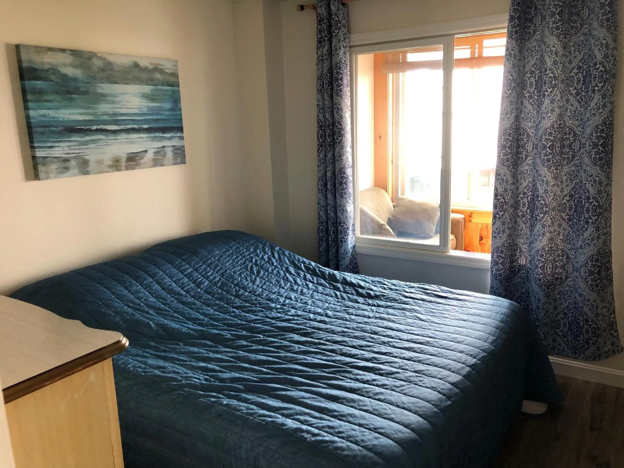 Bedroom, Bed in West Winds Motel & Cottages