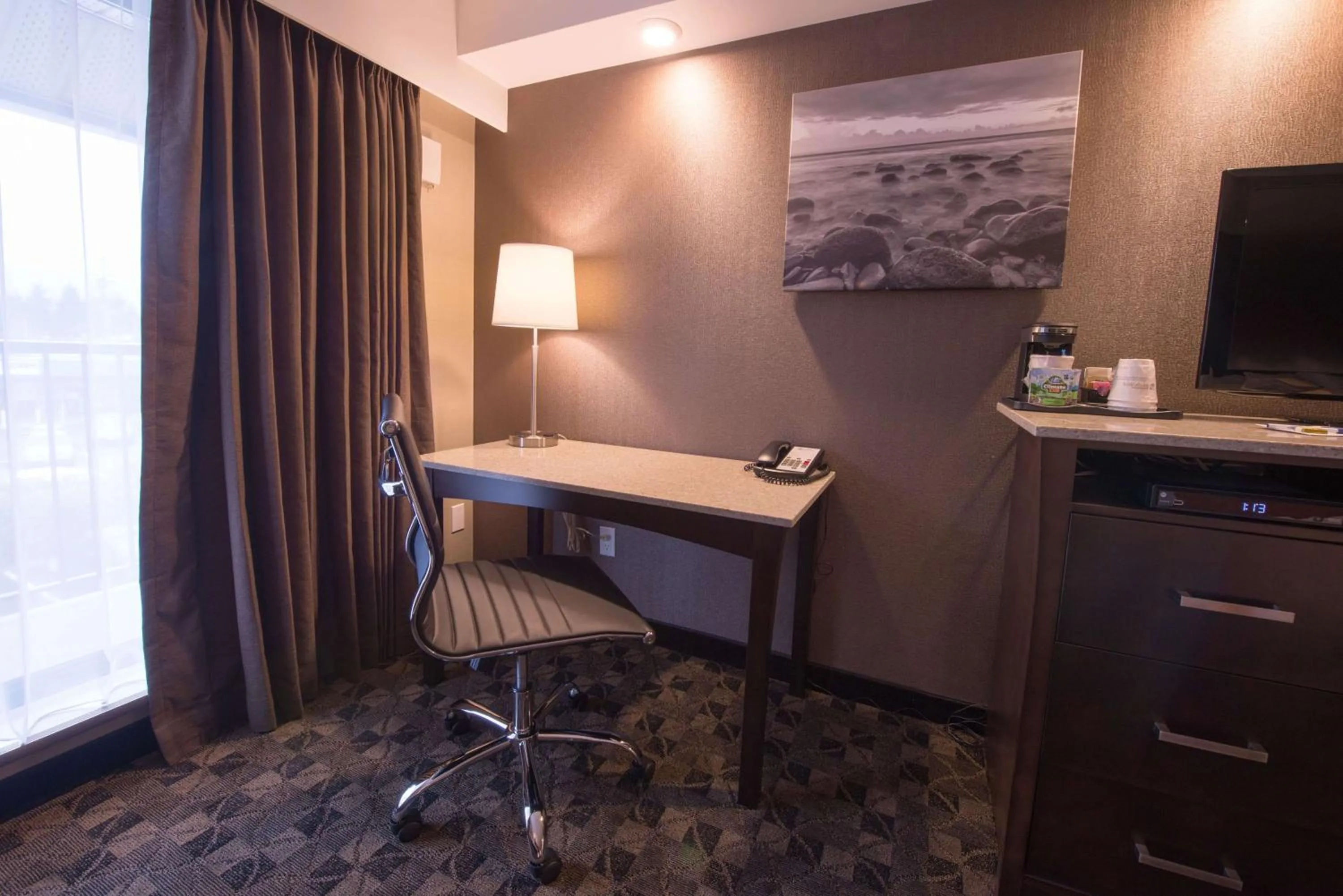 Bedroom in Best Western Northgate