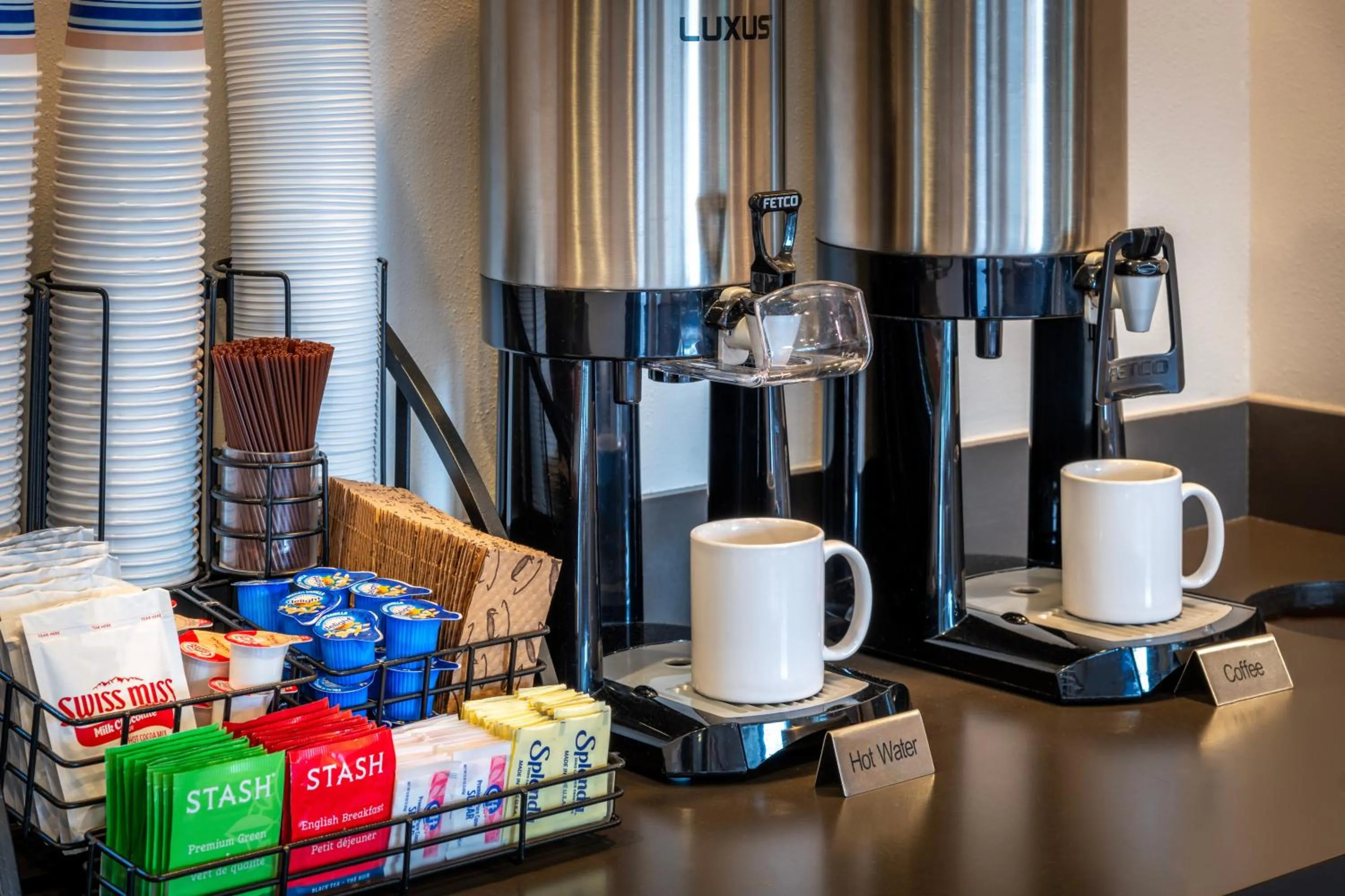 Lobby or reception in Alpine Inn near Convention Center and the Park