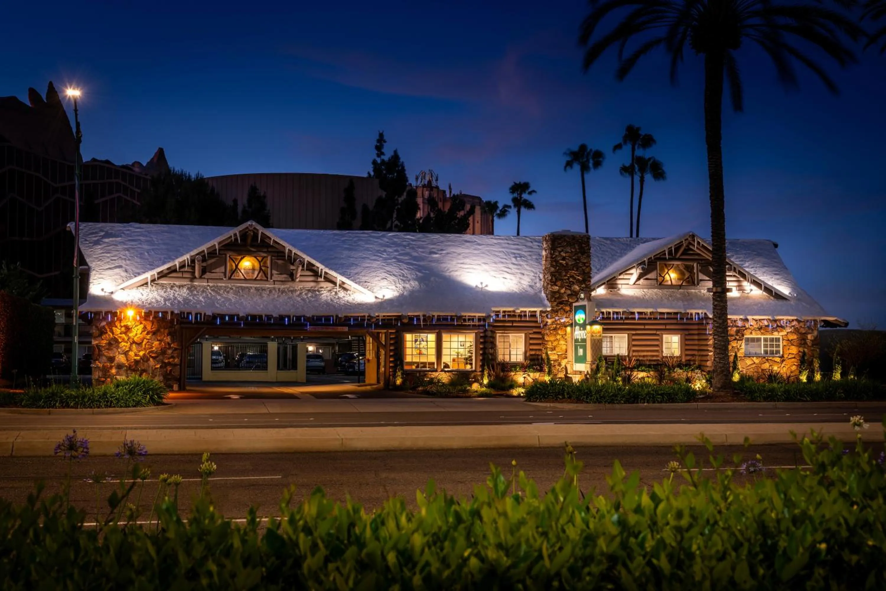 Property building in Alpine Inn near Convention Center and the Park