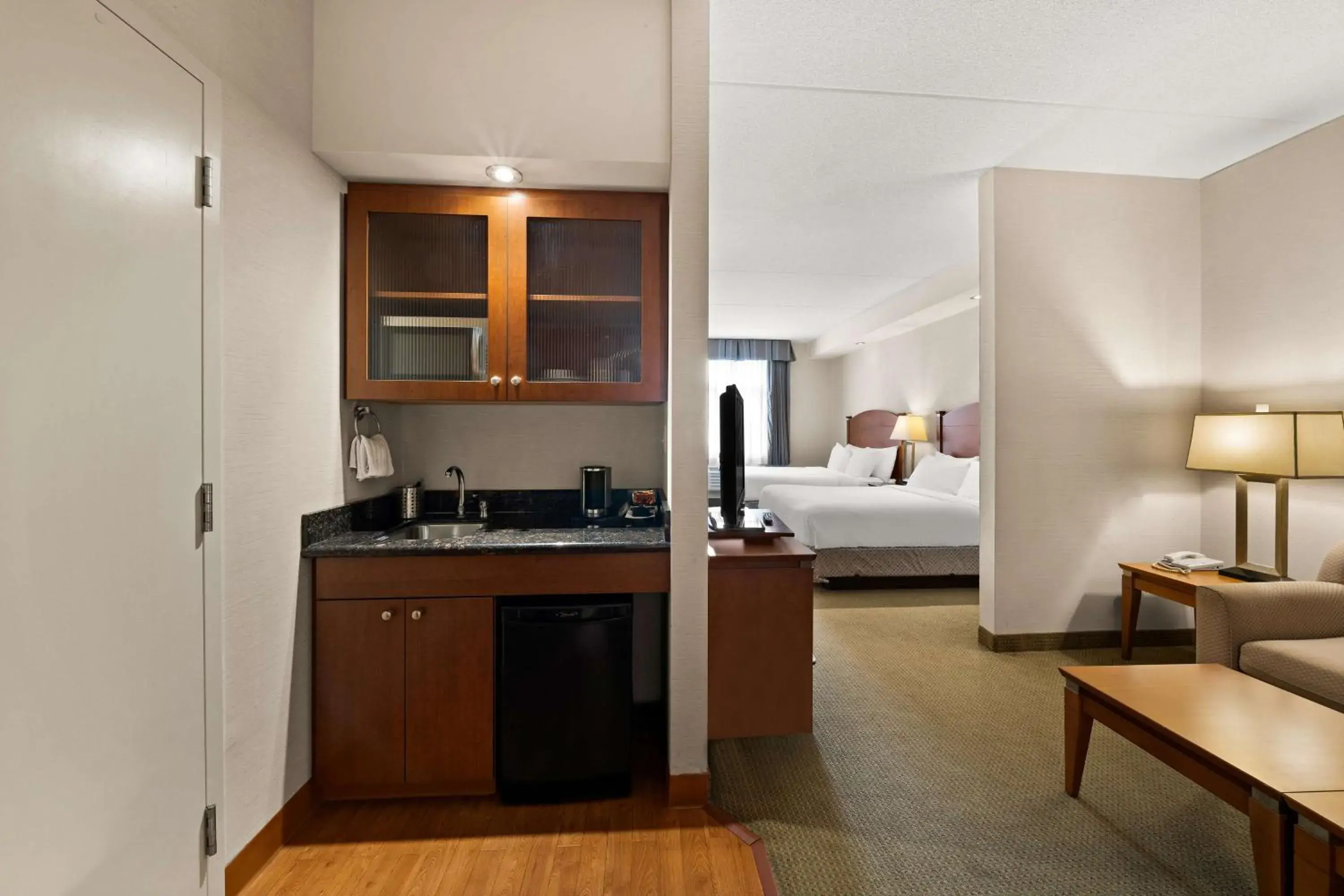 Quadruple Suite with Kitchenette - Non-Smoking in Best Western Plus Orangeville Inn & Suites Quadruple Suite with Kitchenette - Non-Smoking in Best Western Plus Orangeville Inn & Suites