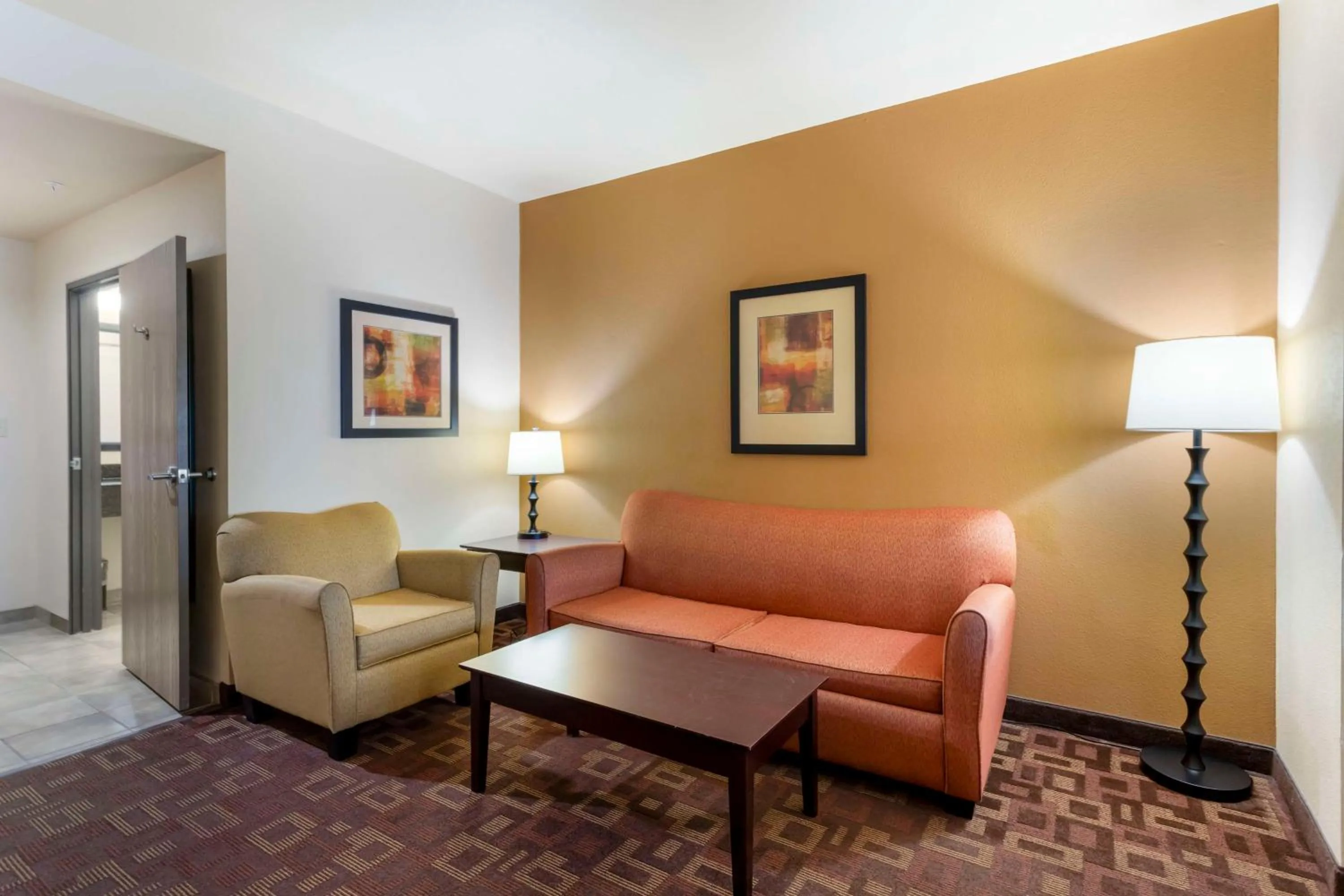 Photo of the whole room in Best Western Plus Goliad Inn & Suites