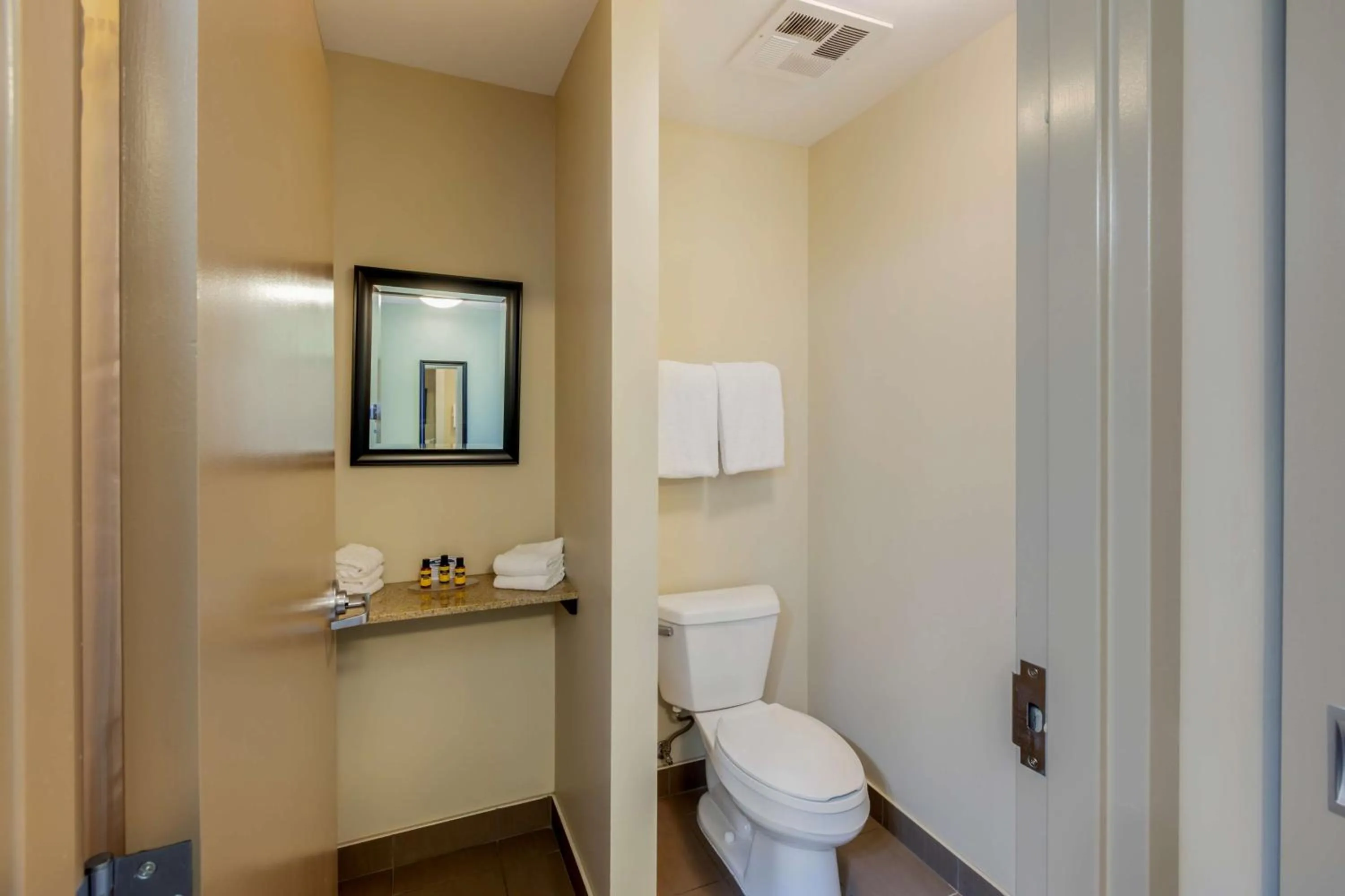 Bathroom in Best Western Plus Walkerton Hotel & Conference Centre