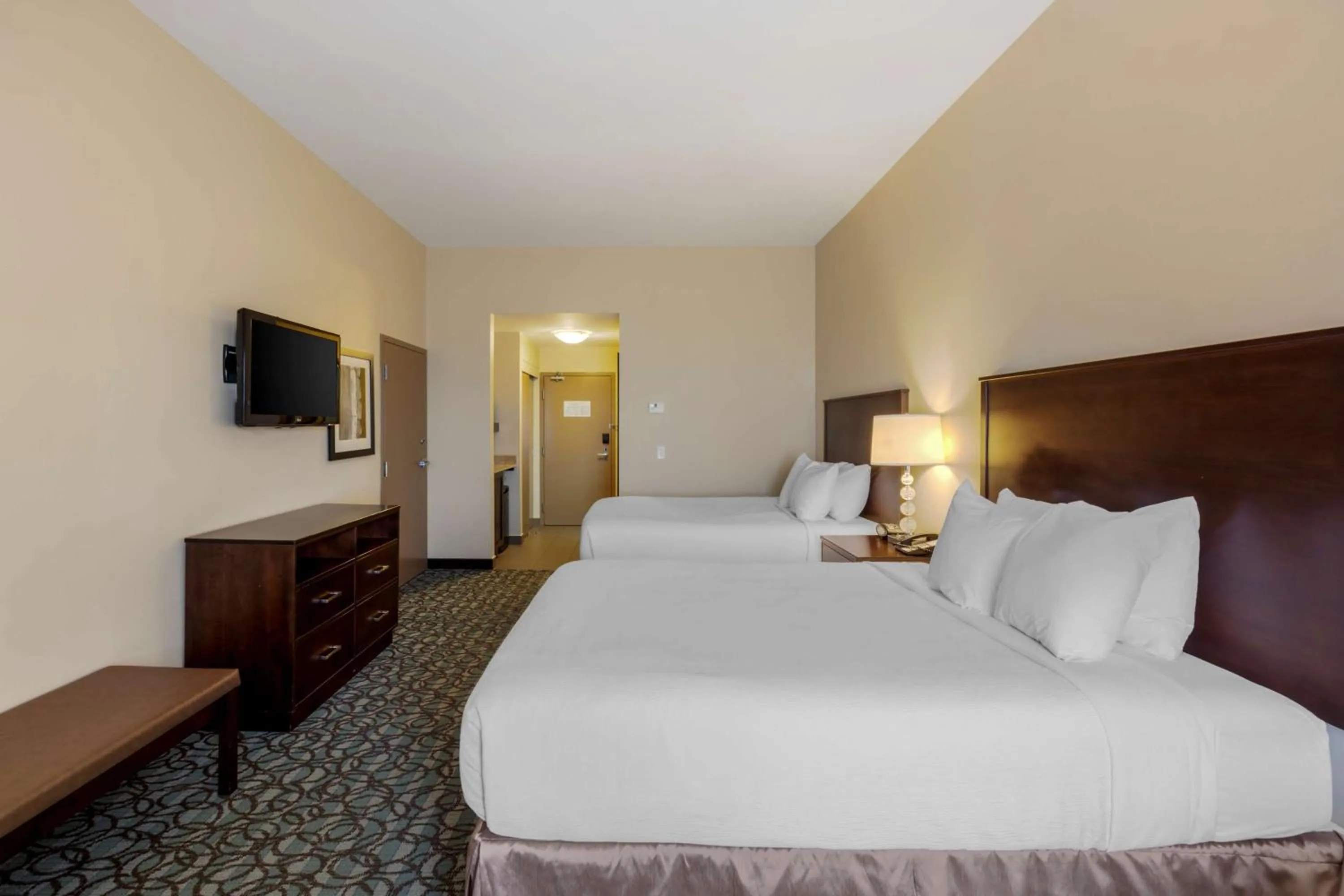 Bedroom, Bed in Best Western Plus Walkerton Hotel & Conference Centre