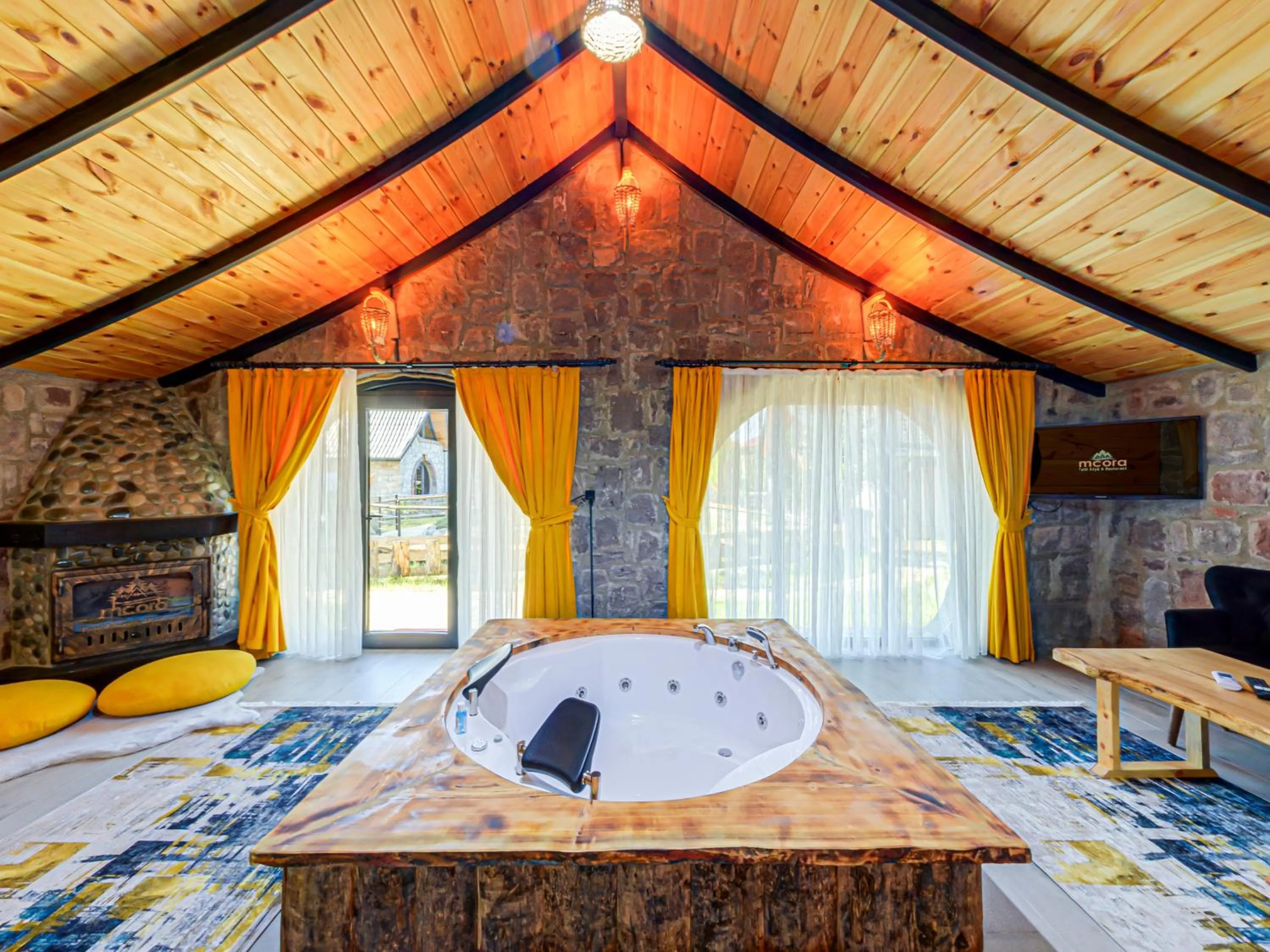 Photo of the whole room, Bed in Mcora Tatil Köyü