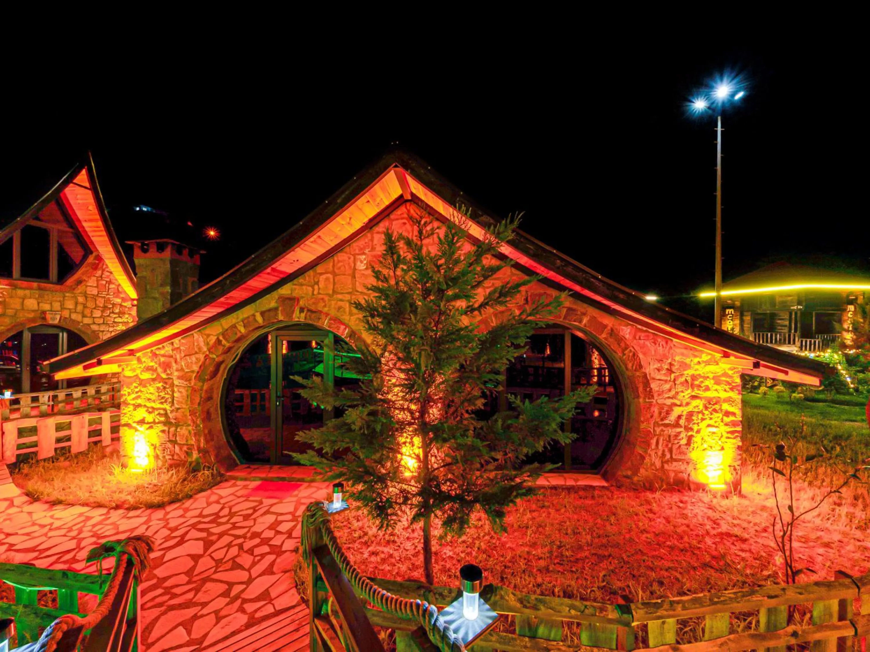 Night in Mcora Tatil Köyü