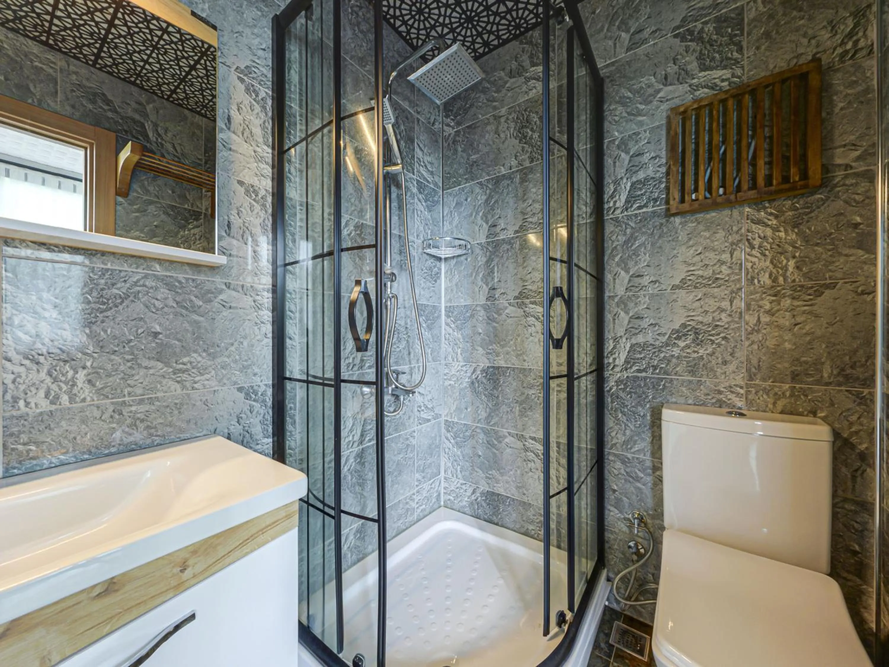 Shower in Mcora Tatil Köyü