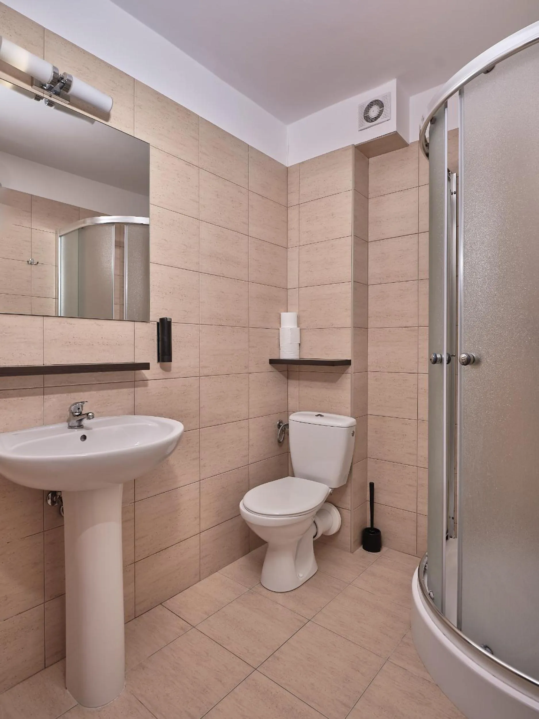 Shower in Aparthotel Lumen