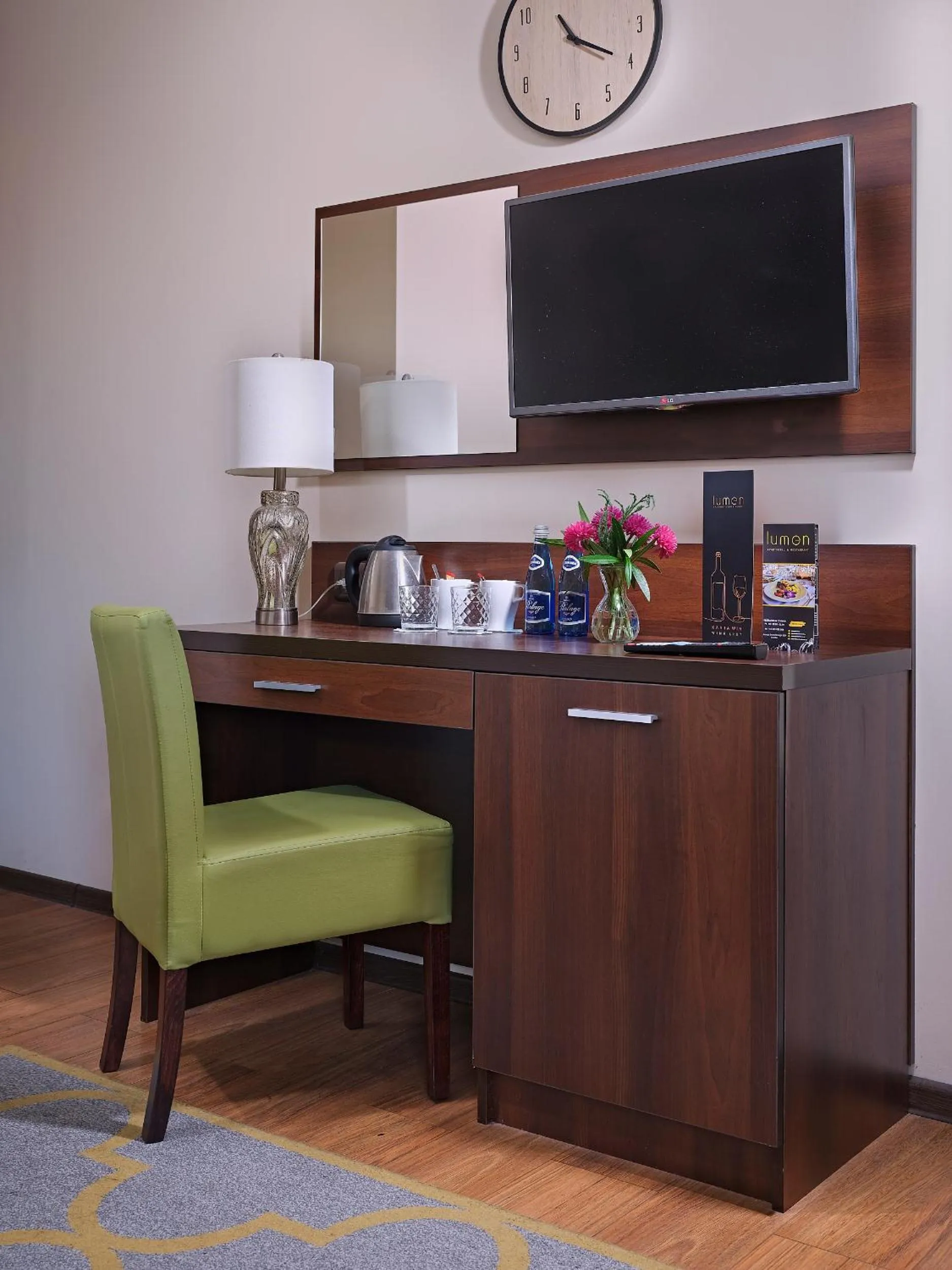 Photo of the whole room in Aparthotel Lumen