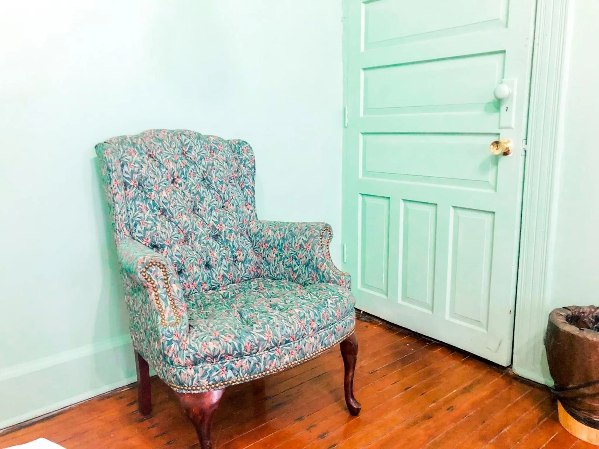 Seating area in Hostal Kuira Bá by Rotamundos