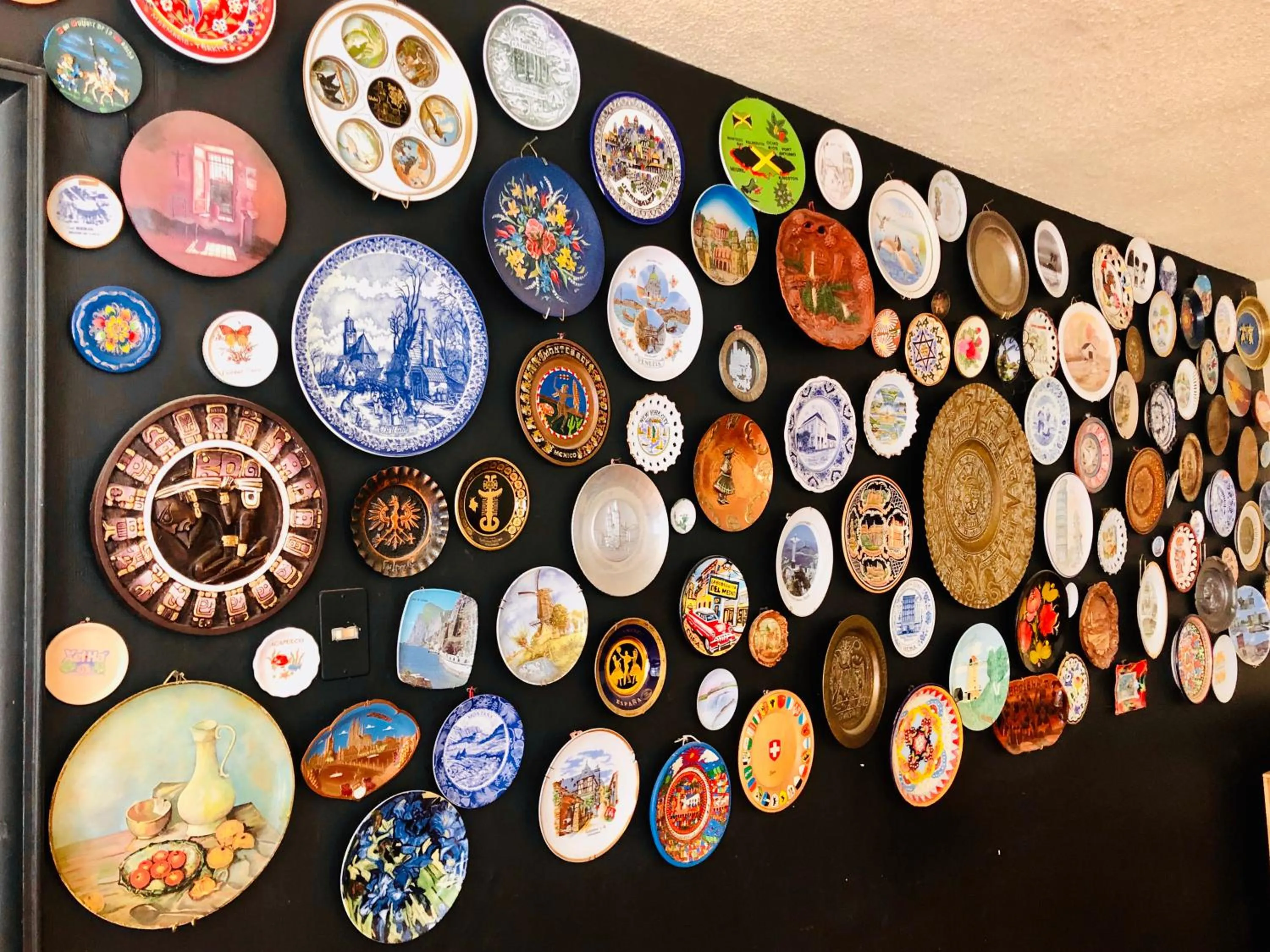 Decorative detail in Hostal Kuira Bá by Rotamundos