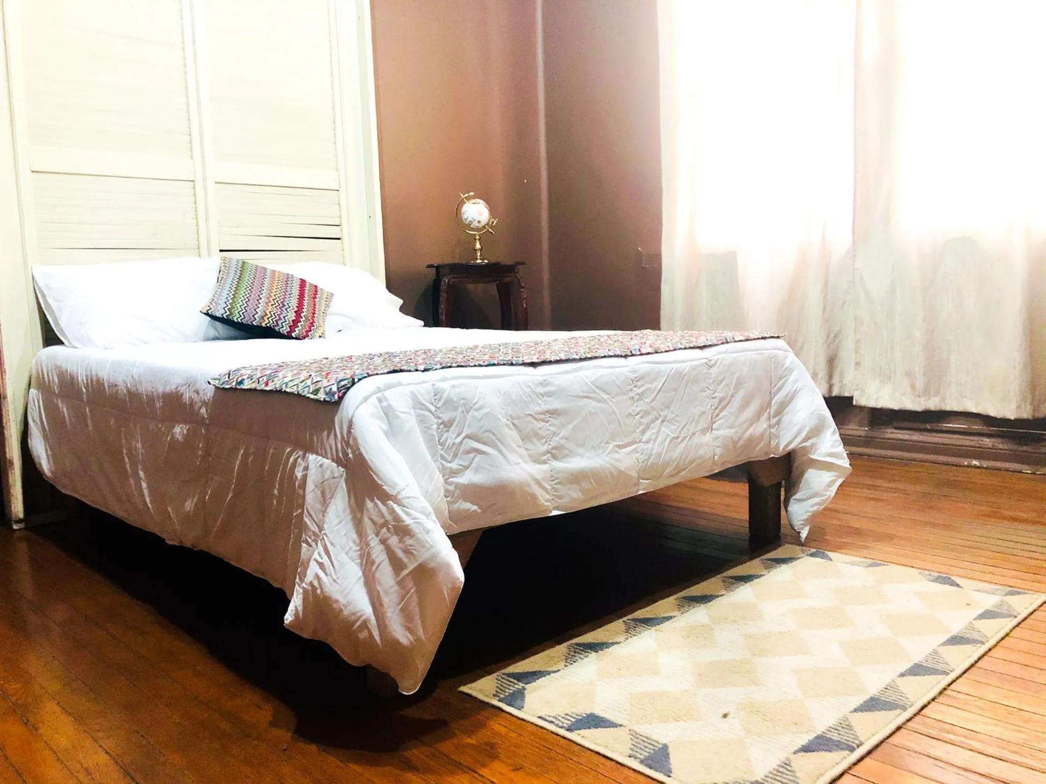 Photo of the whole room in Hostal Kuira Bá by Rotamundos