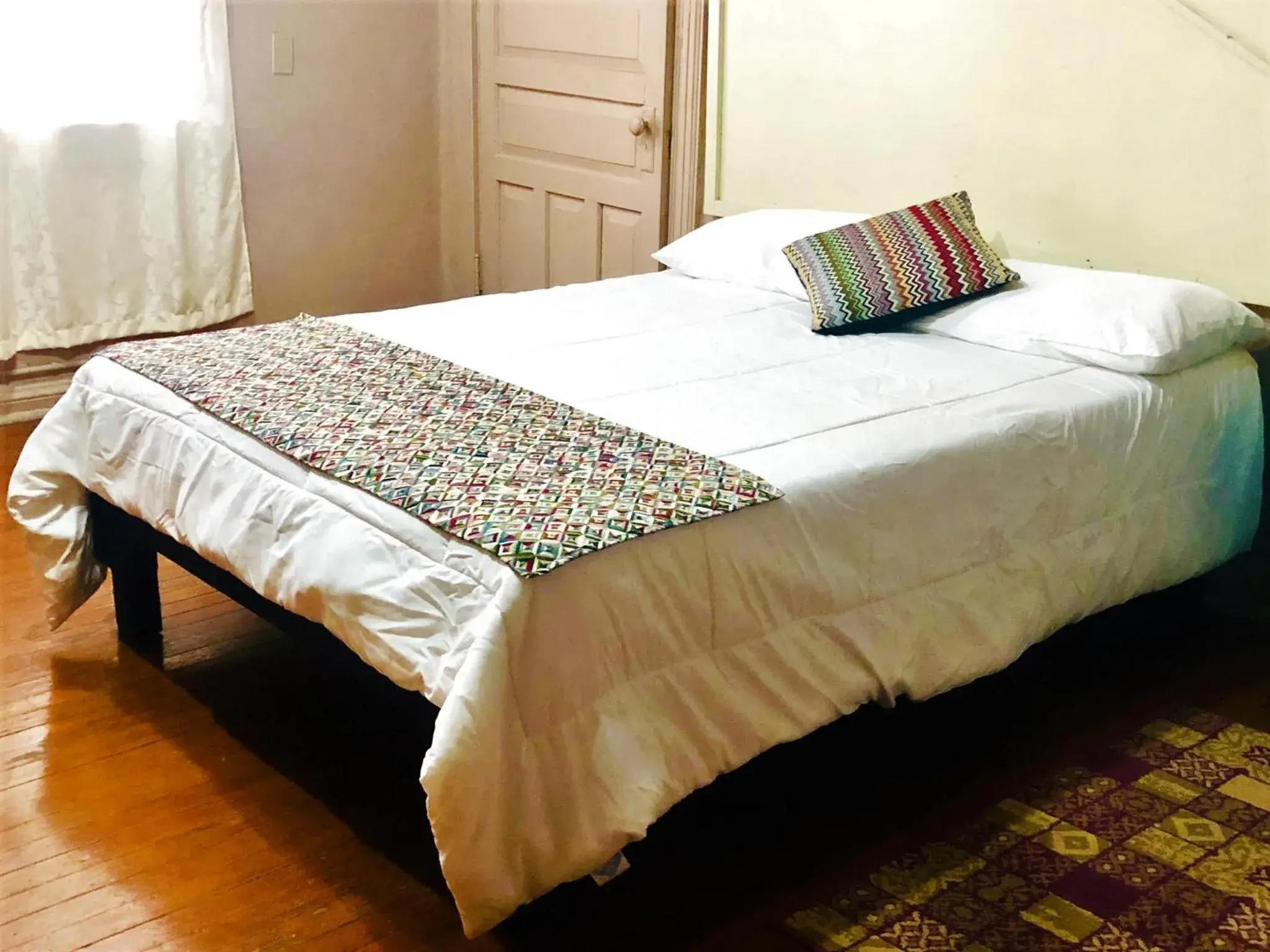 Standard Double Room with Shared Bathroom in Hostal Kuira Bá by Rotamundos Standard Double Room with Shared Bathroom in Hostal Kuira Bá by Rotamundos