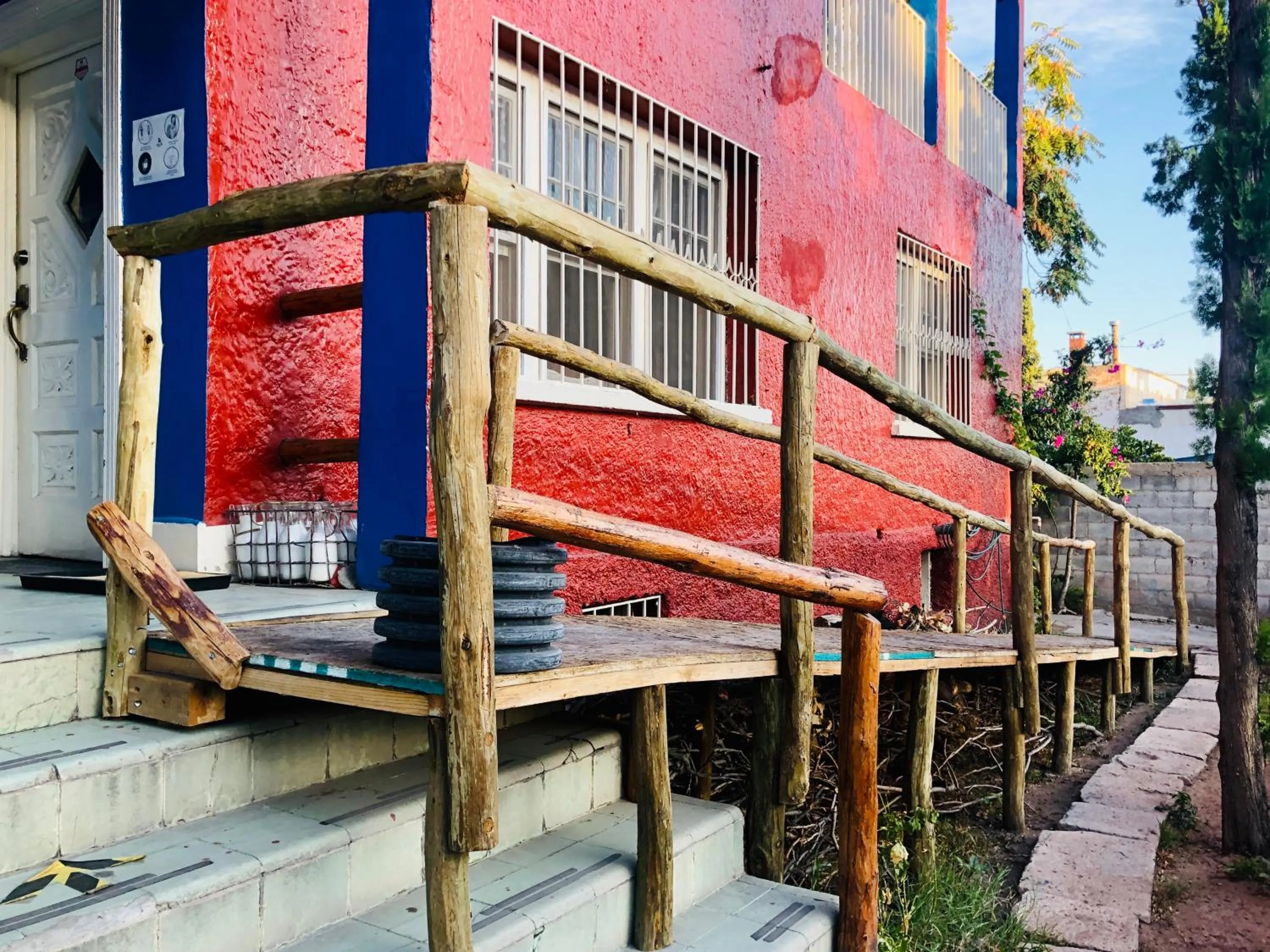 Property building in Hostal Kuira Bá by Rotamundos