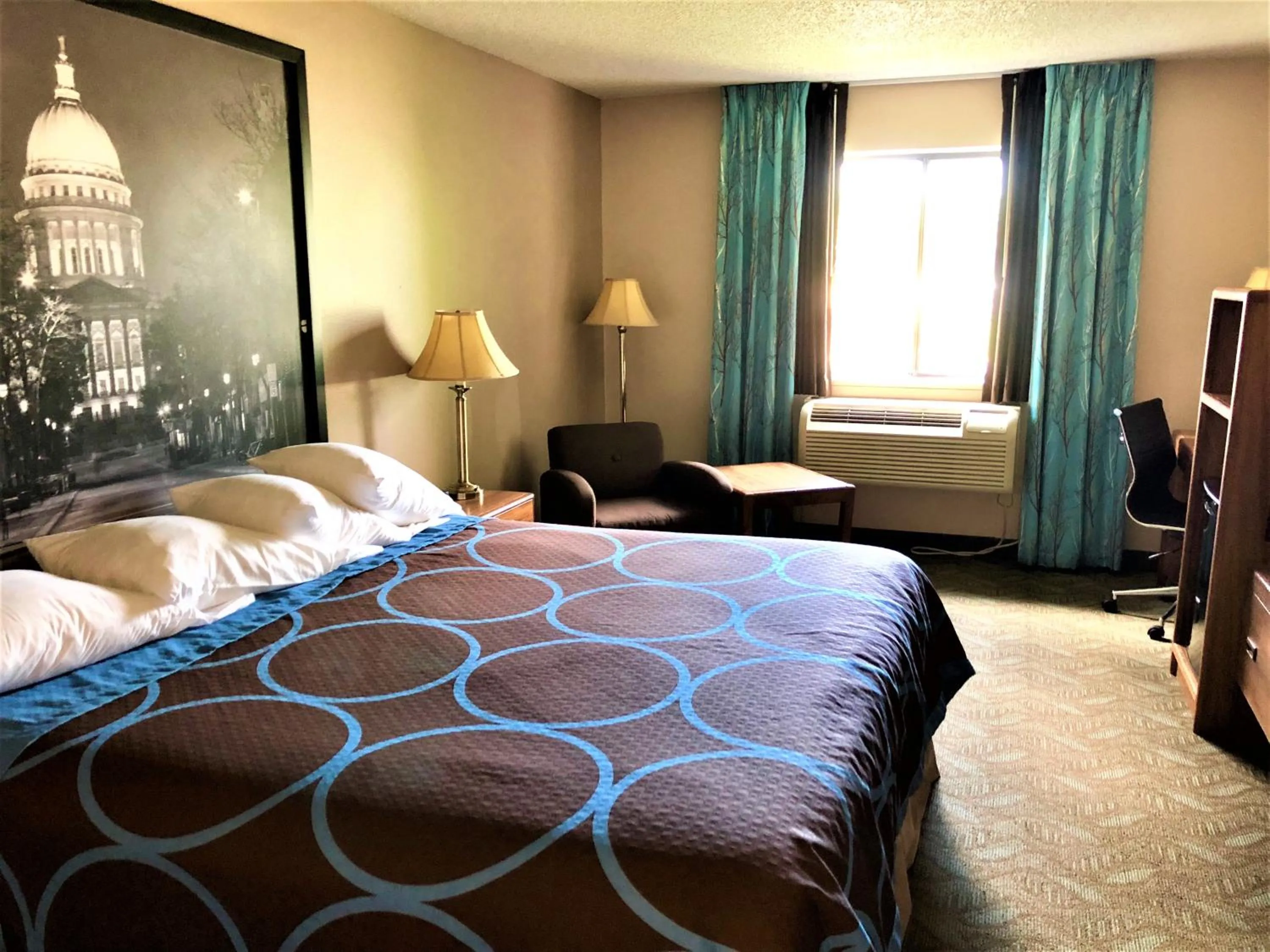 Bedroom in Super 8 by Wyndham Dodgeville