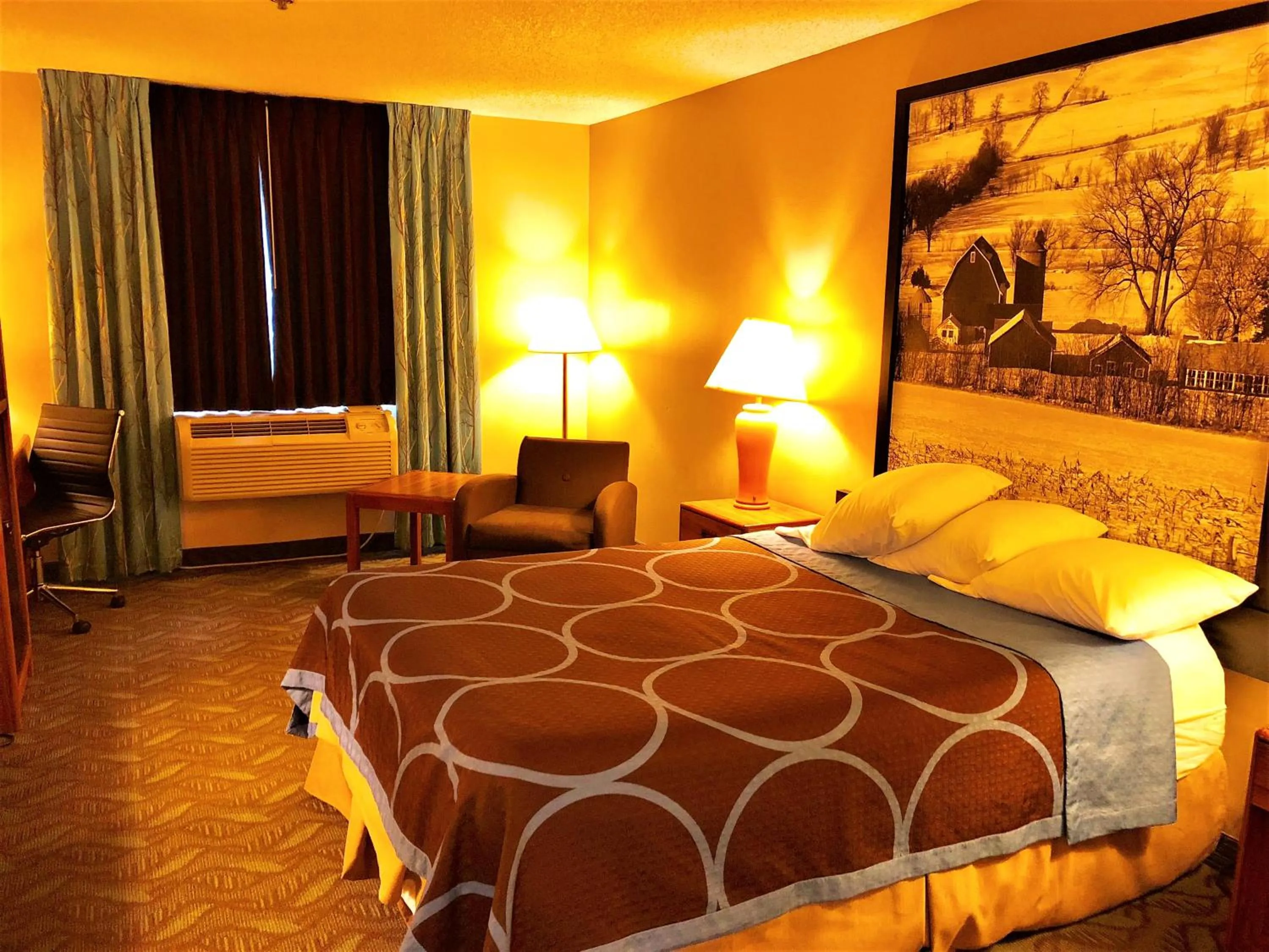 Bed in Super 8 by Wyndham Dodgeville