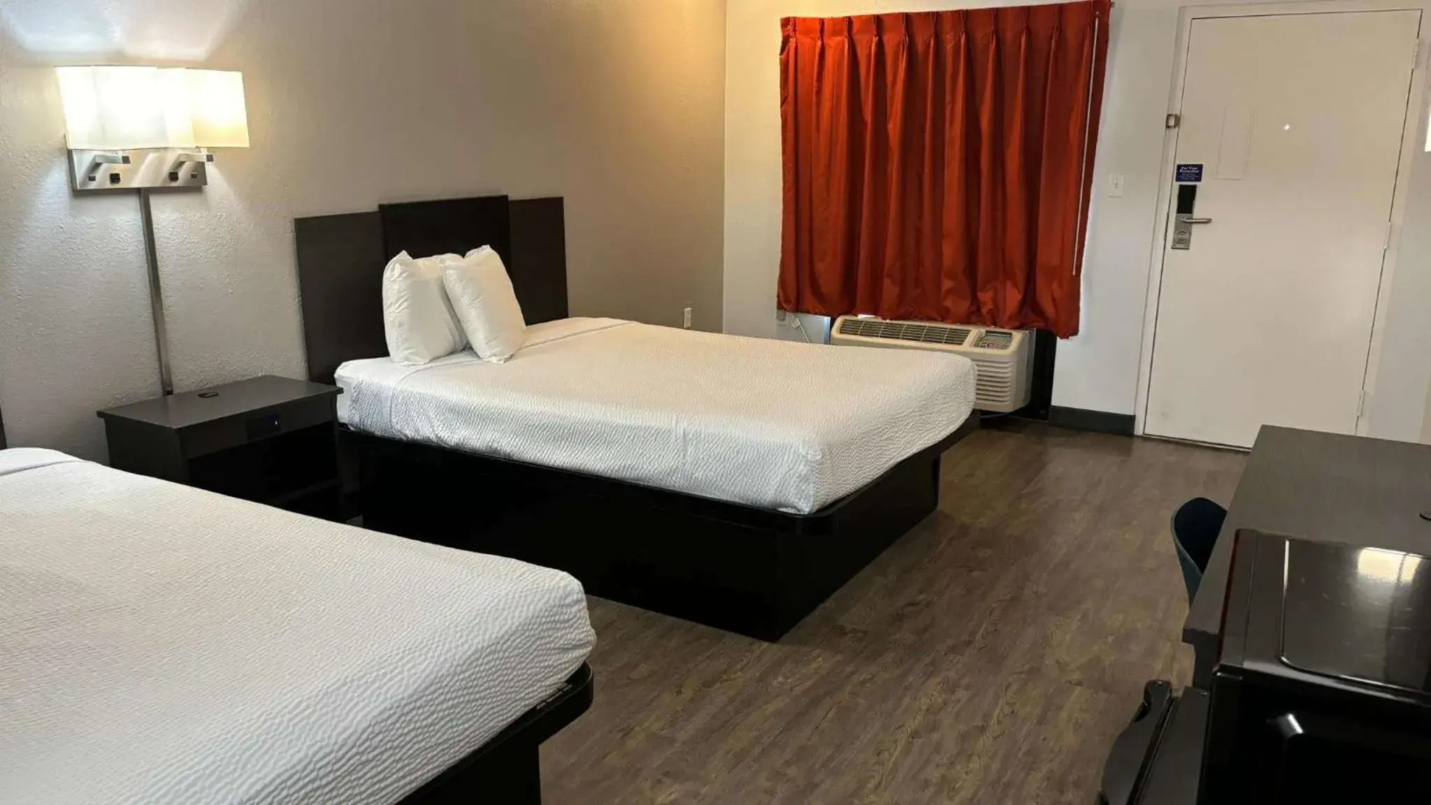 Queen Room with Two Queen Beds - Smoking in Motel 6-Macclenny, FL Queen Room with Two Queen Beds - Smoking in Motel 6-Macclenny, FL