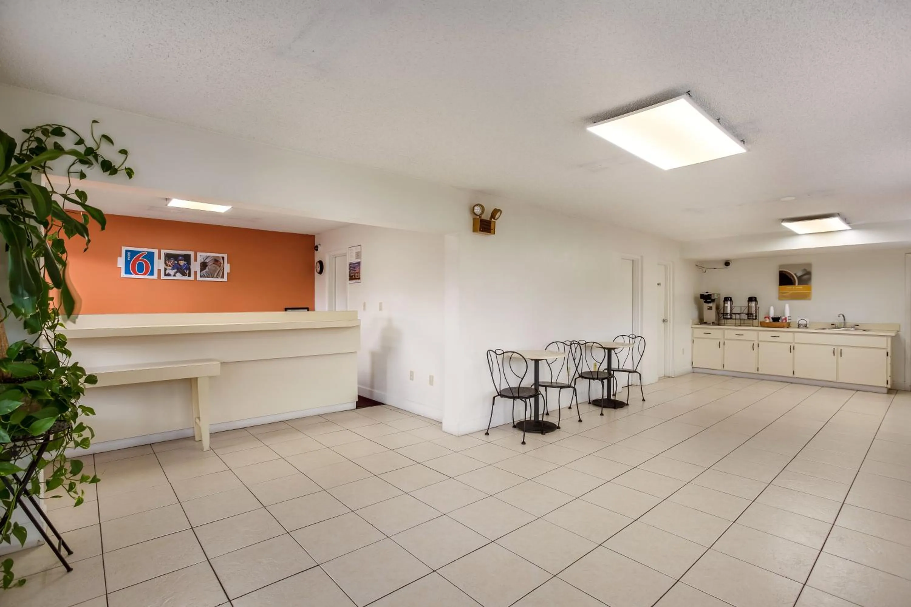 Lobby or reception in Motel 6-Macclenny, FL