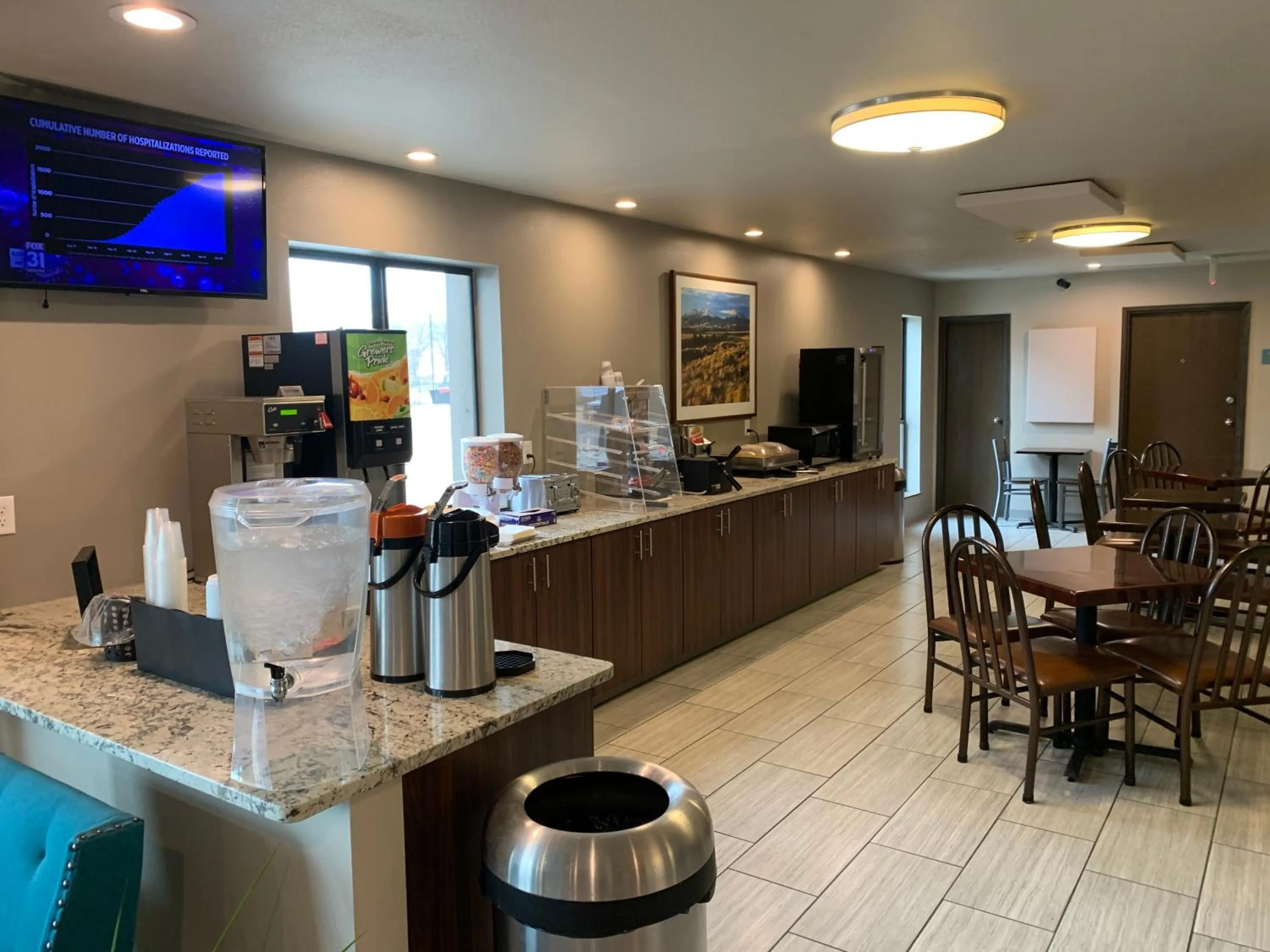 Restaurant/Places to Eat in Sandhill Inn & Suites
