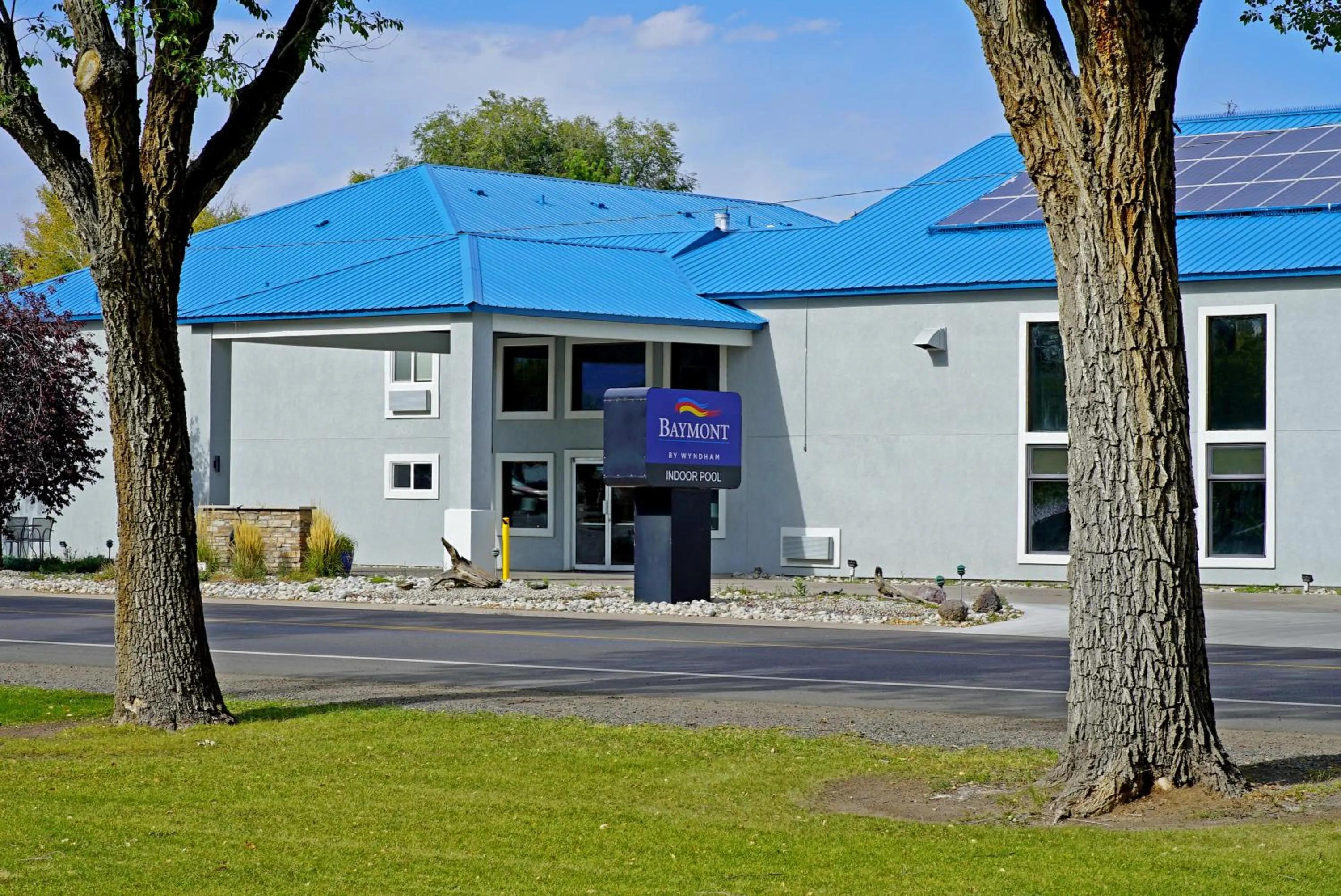 Property building in Baymont by Wyndham Monte Vista