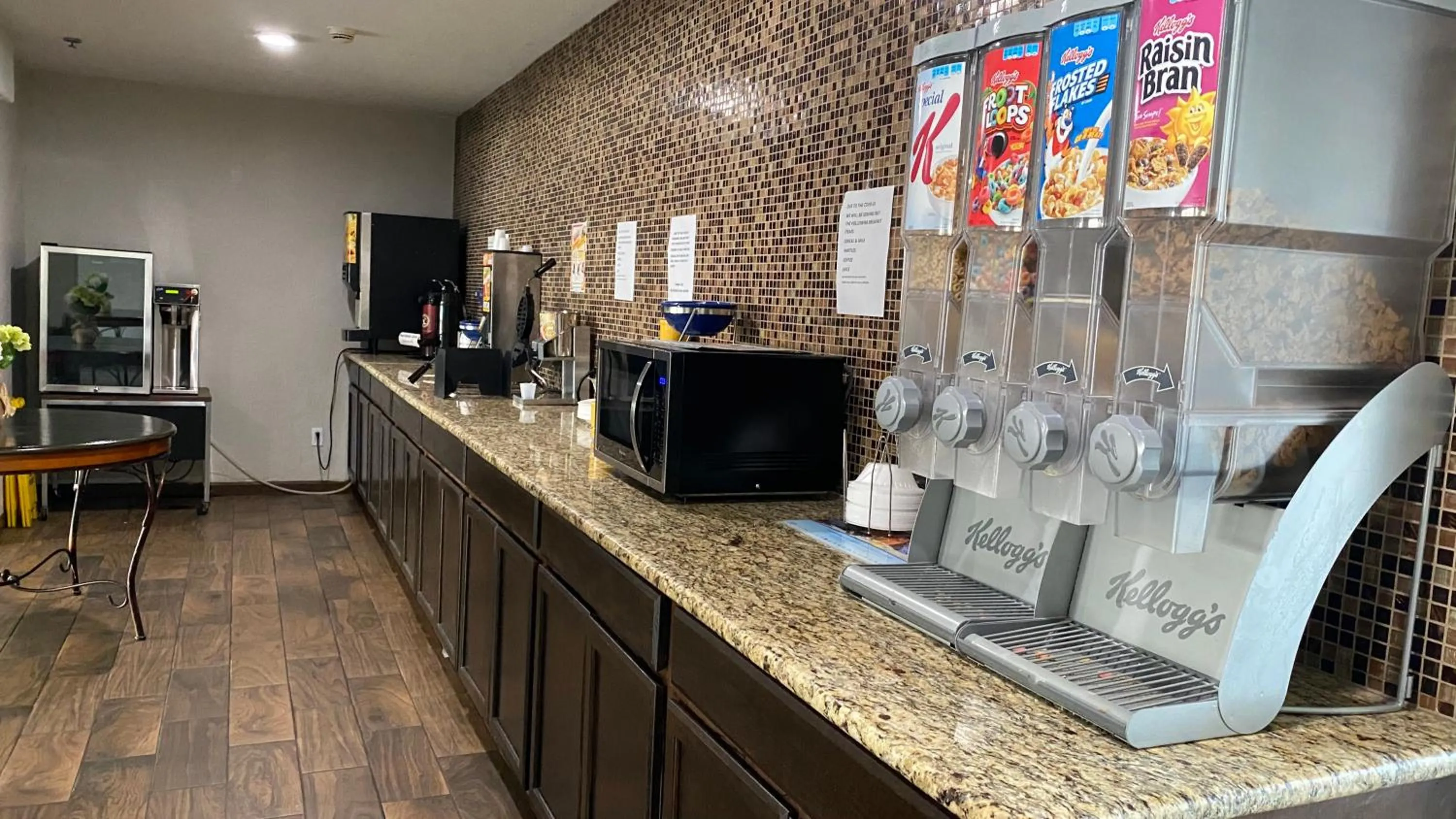 Breakfast in Microtel Inn & Suites by Wyndham Ardmore