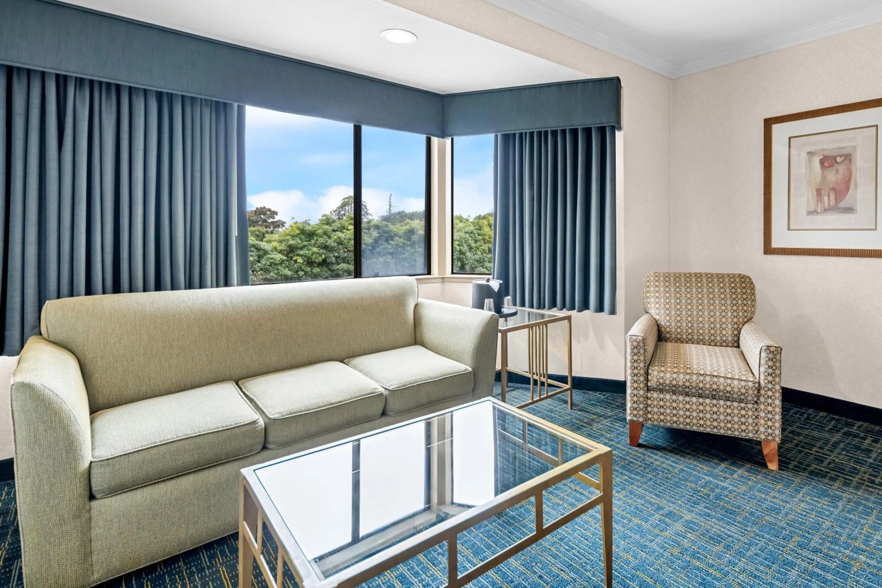 Seating area in Best Western De Anza Inn