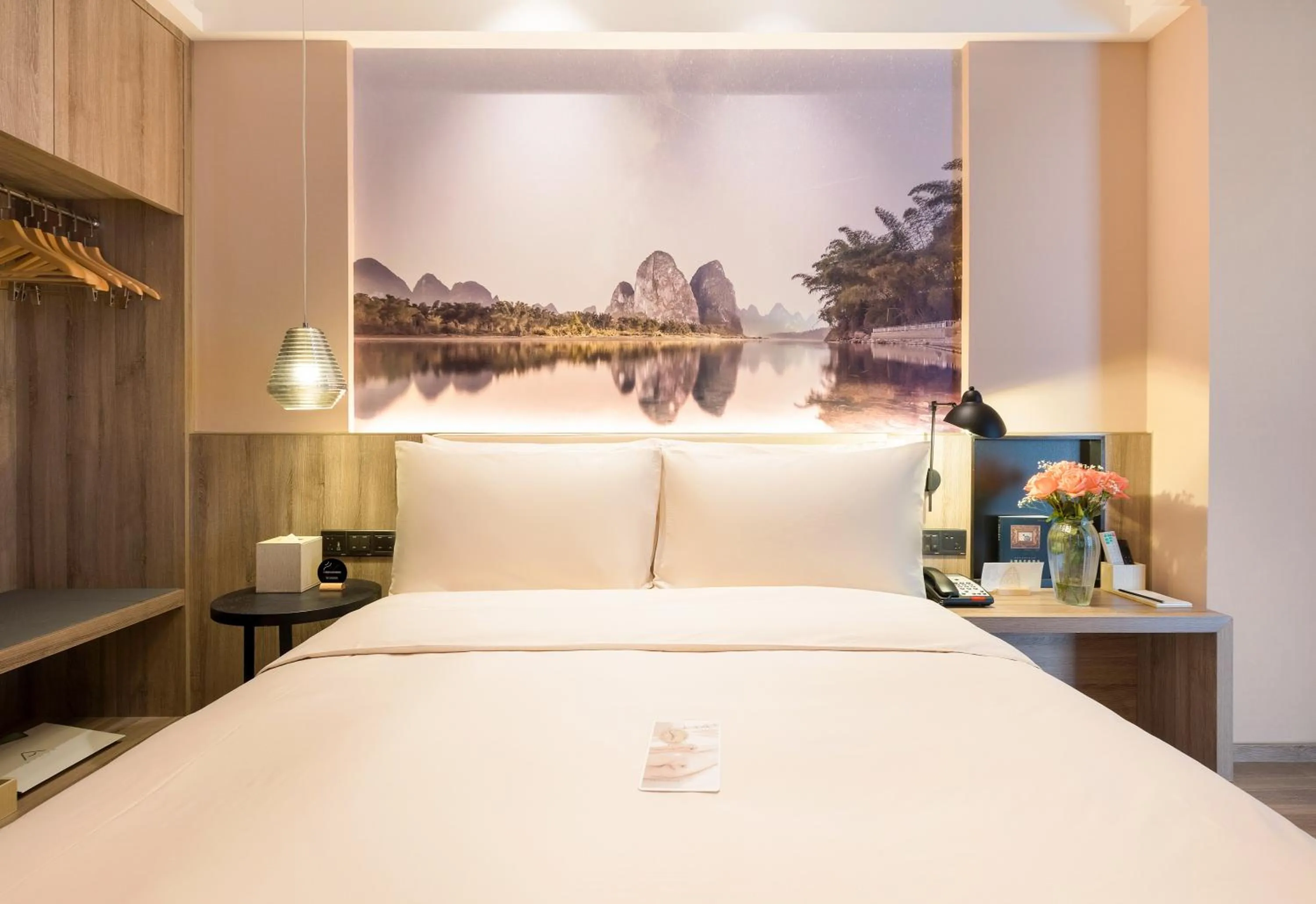 Bed in Atour Hotel Guilin North Railway Station