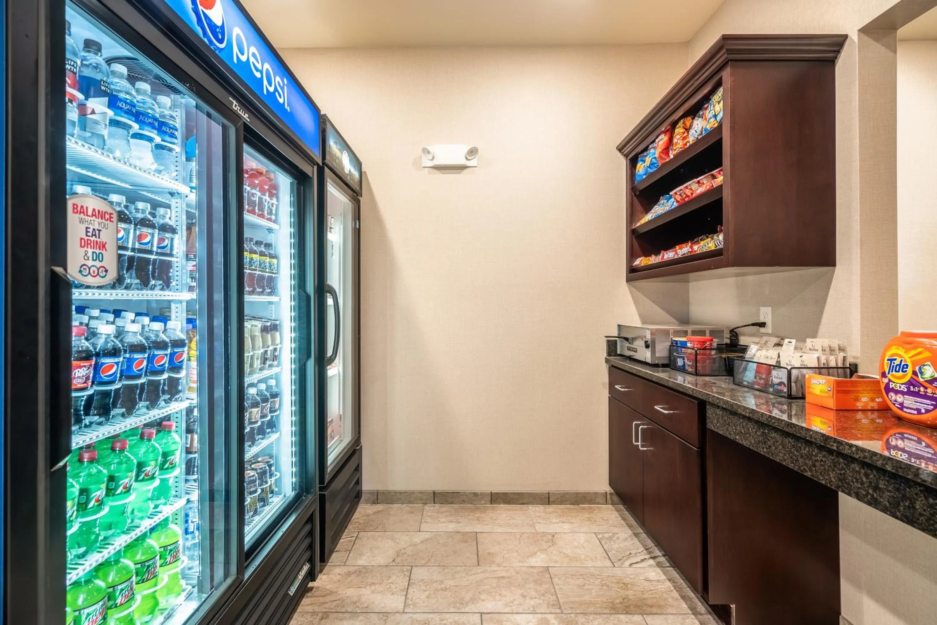 On-site shops in Cobblestone Inn & Suites - Kermit