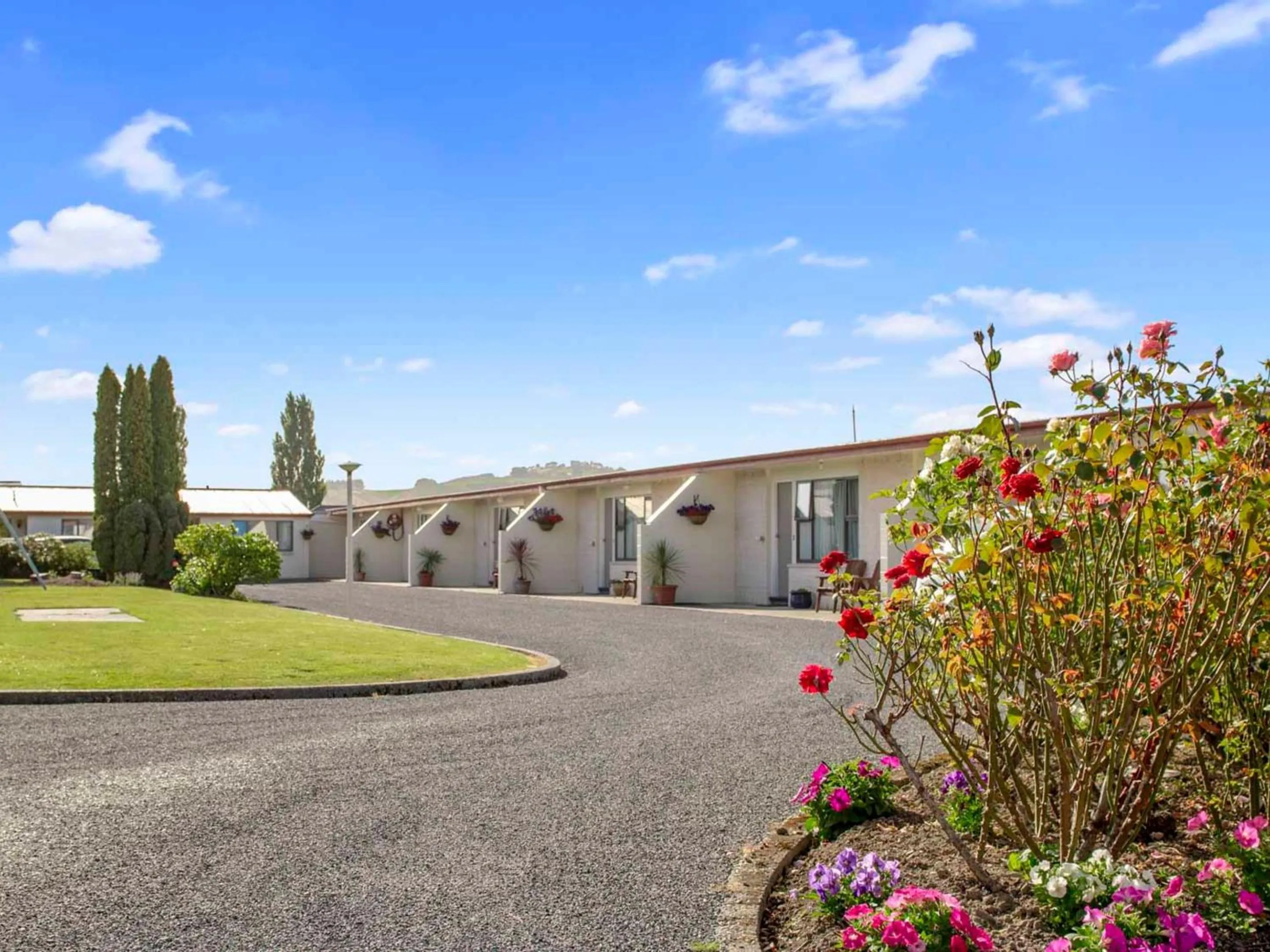 Property building in ASURE Oakleigh Motel