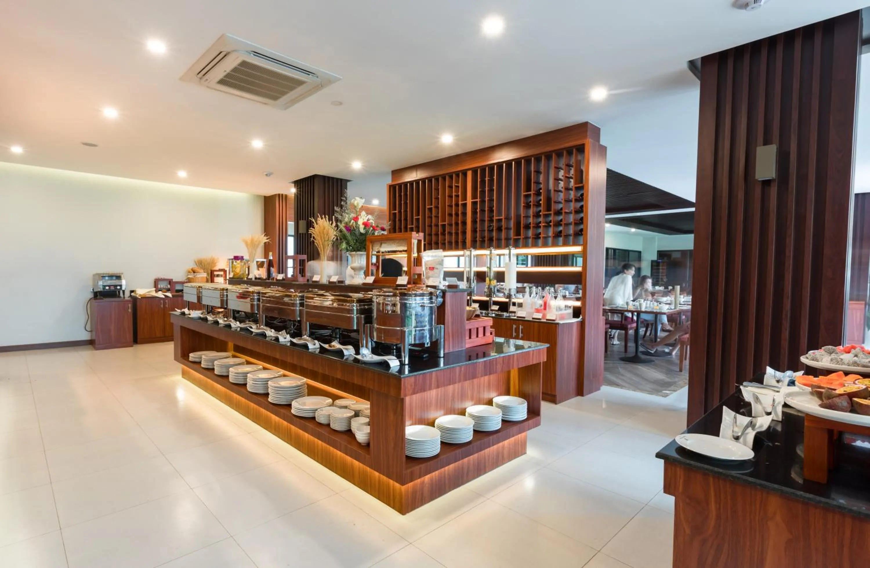 Buffet breakfast in Tmark Resort Vangvieng