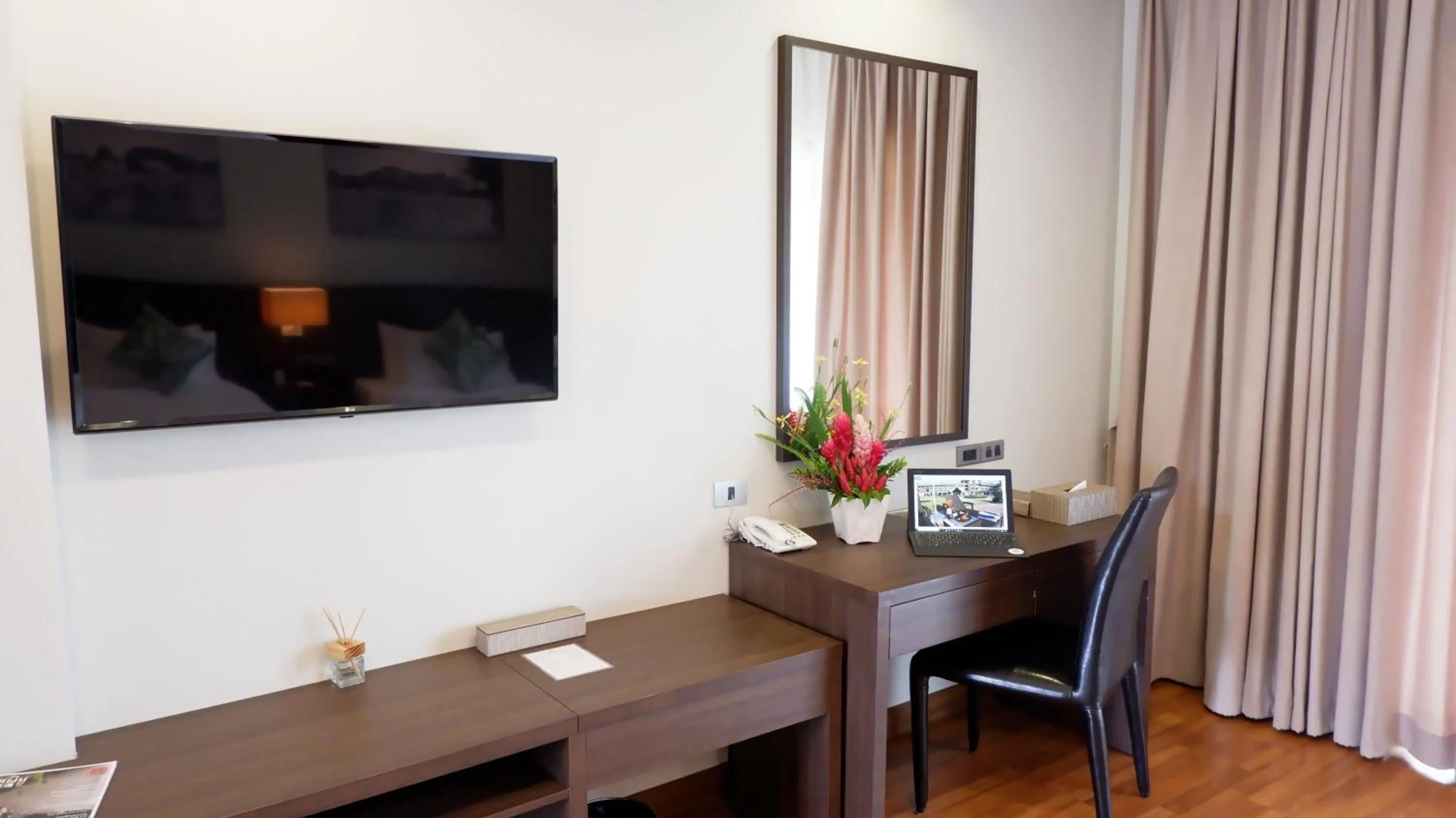 Seating area in Tmark Resort Vangvieng