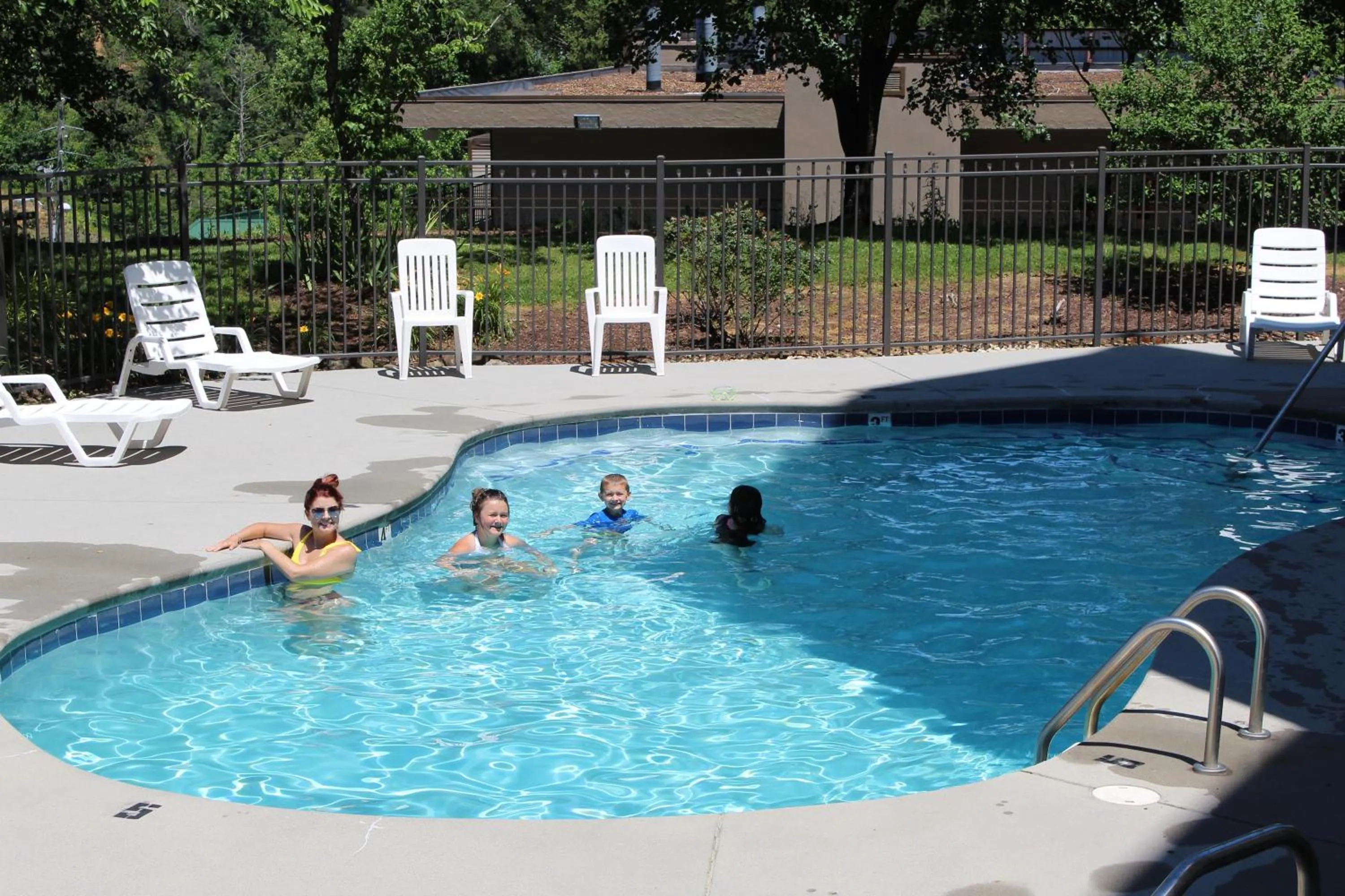 Gatlinburg Chateau Condo 506