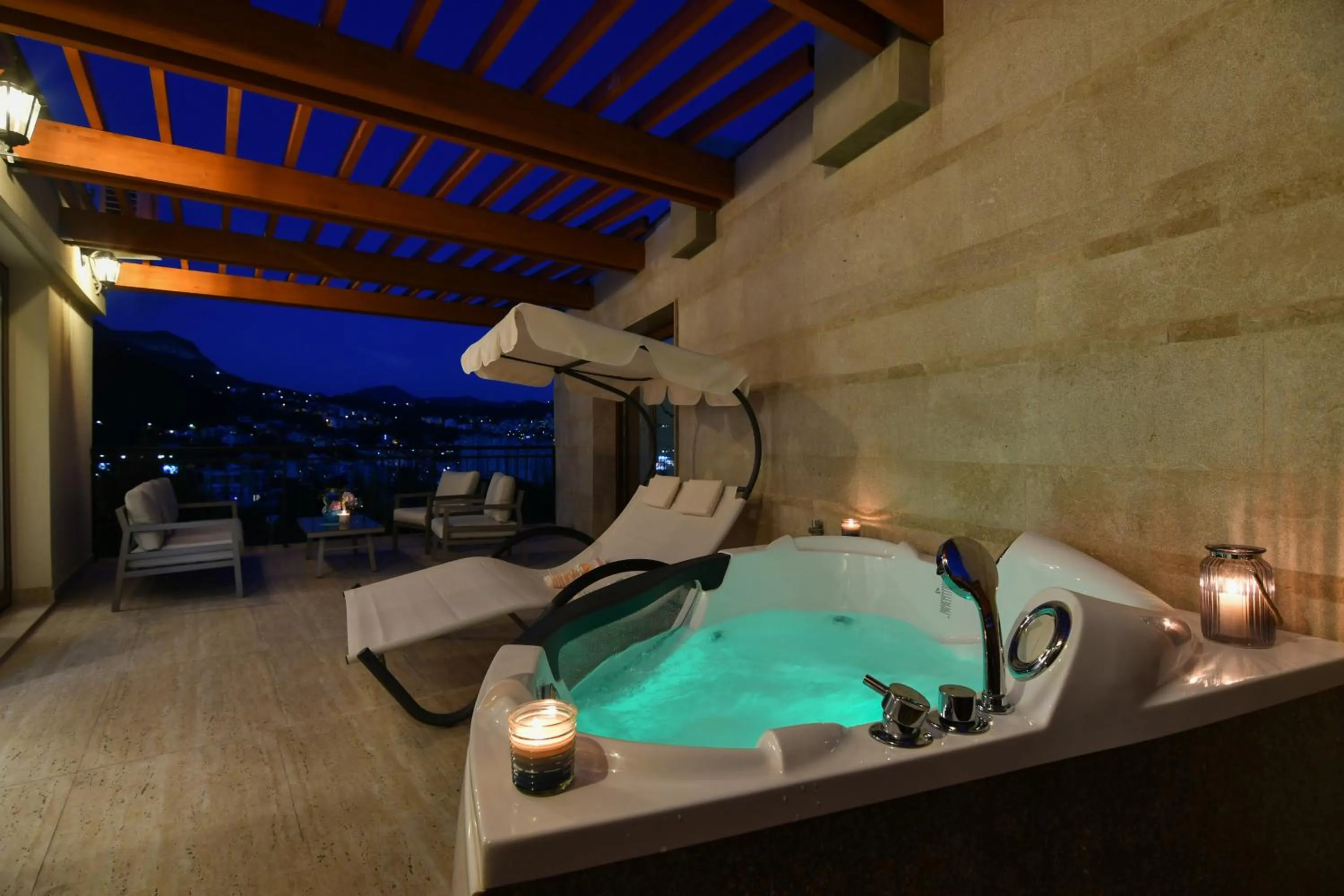 Balcony/Terrace in Apart hotel M S KATUNJANIN