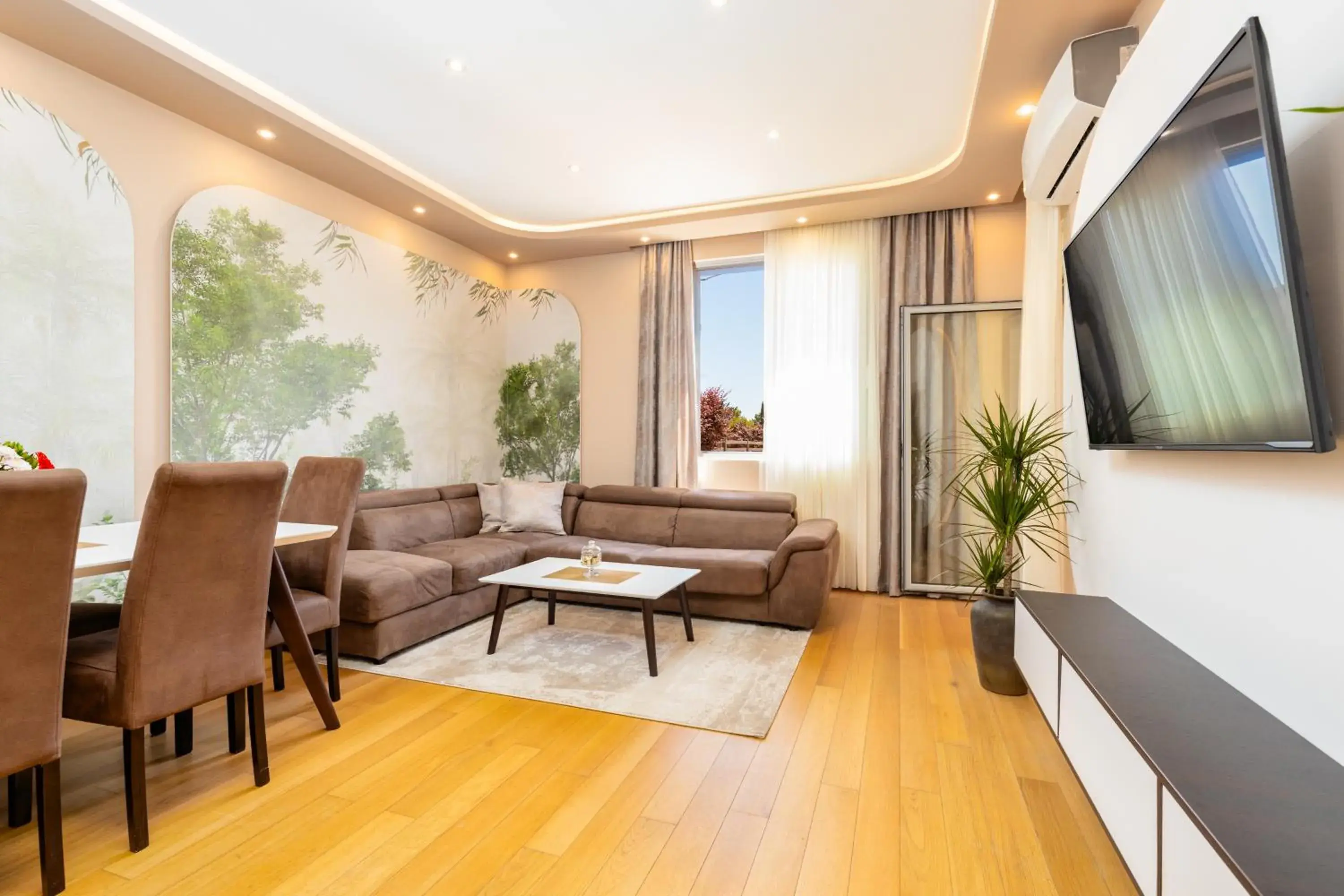 Two-Bedroom Apartment with Balcony and Terrace in Apart hotel M S KATUNJANIN Two-Bedroom Apartment with Balcony and Terrace in Apart hotel M S KATUNJANIN