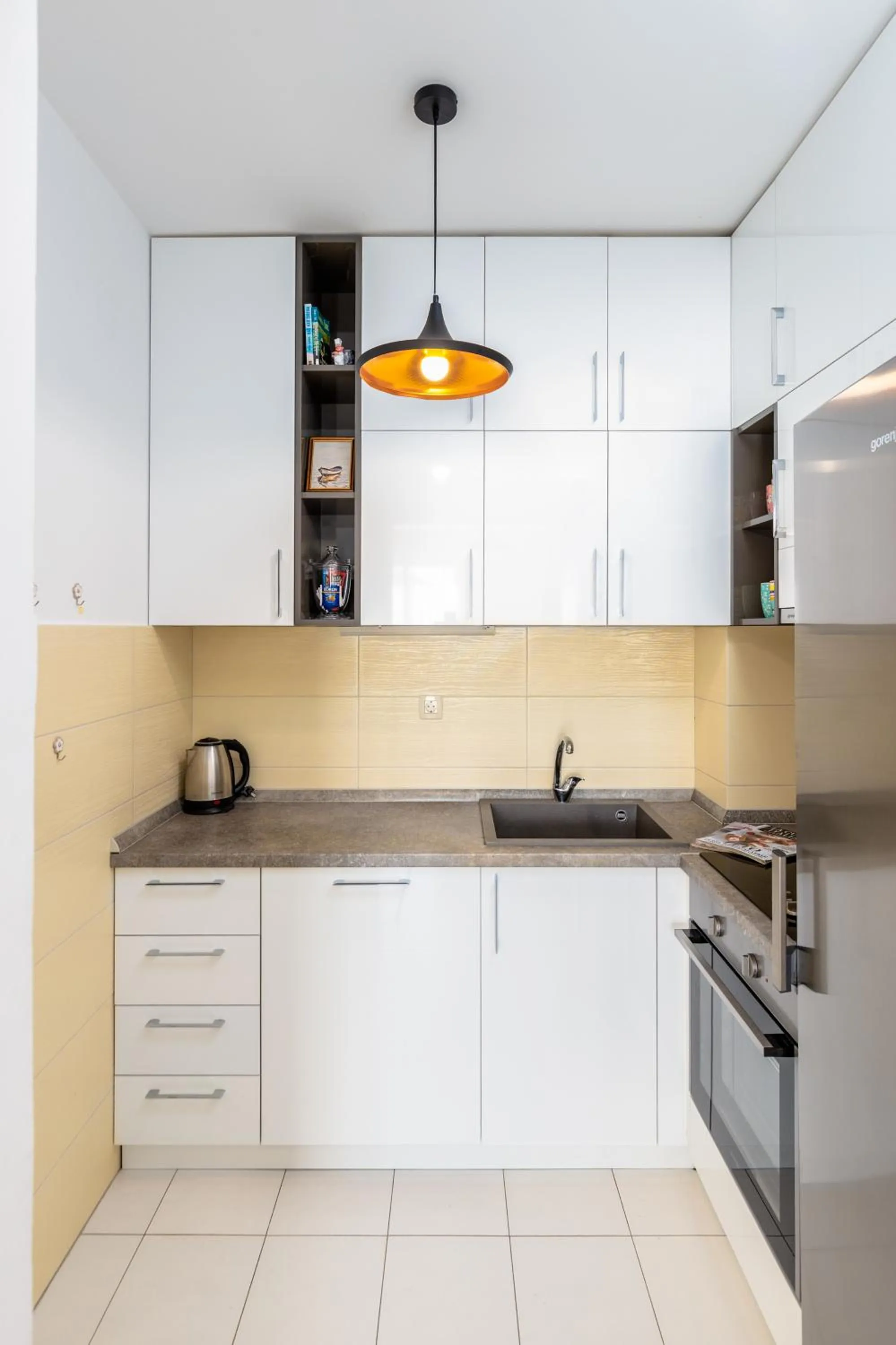 Kitchen or kitchenette in Apart hotel M S KATUNJANIN