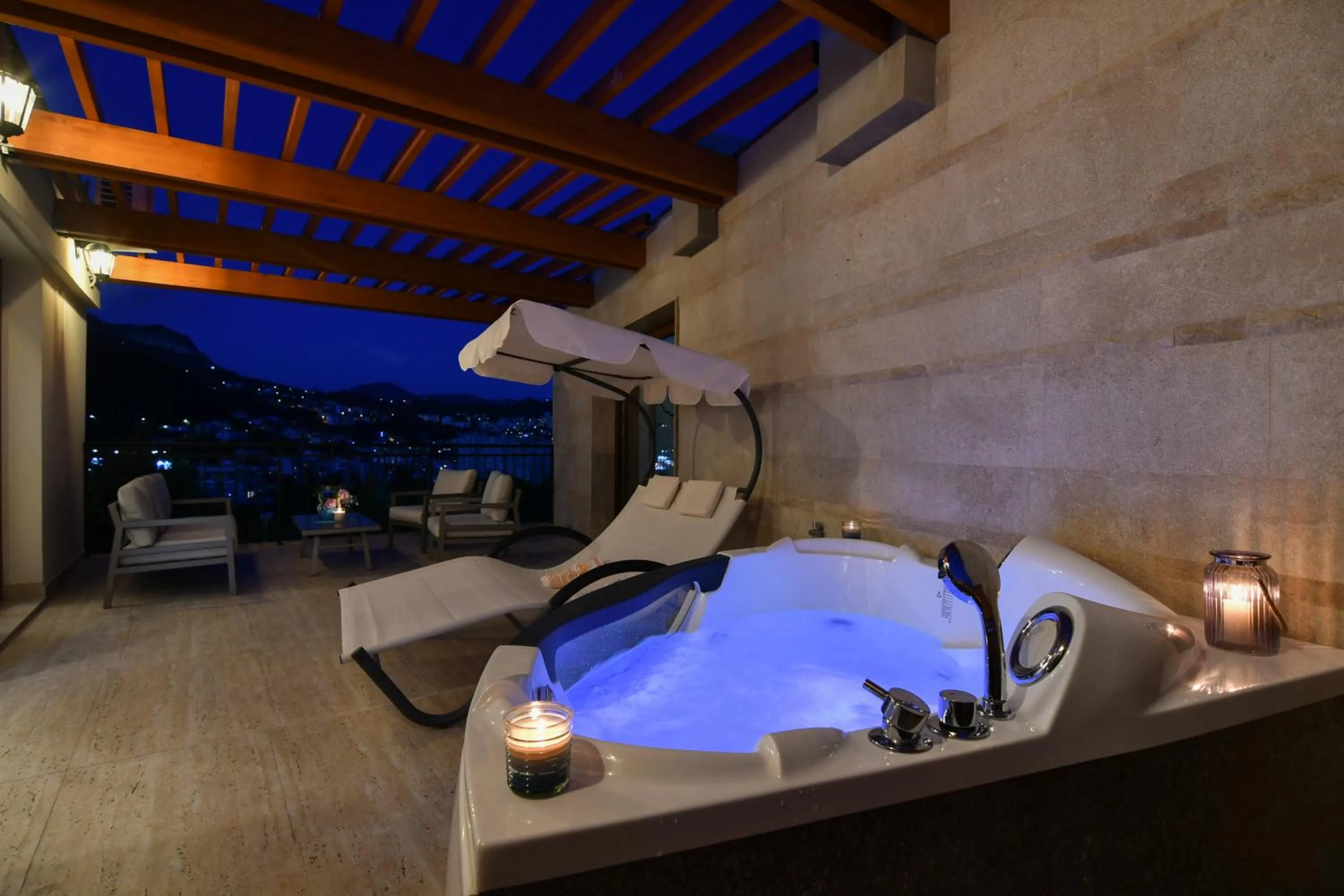 Property building in Apart hotel M S KATUNJANIN